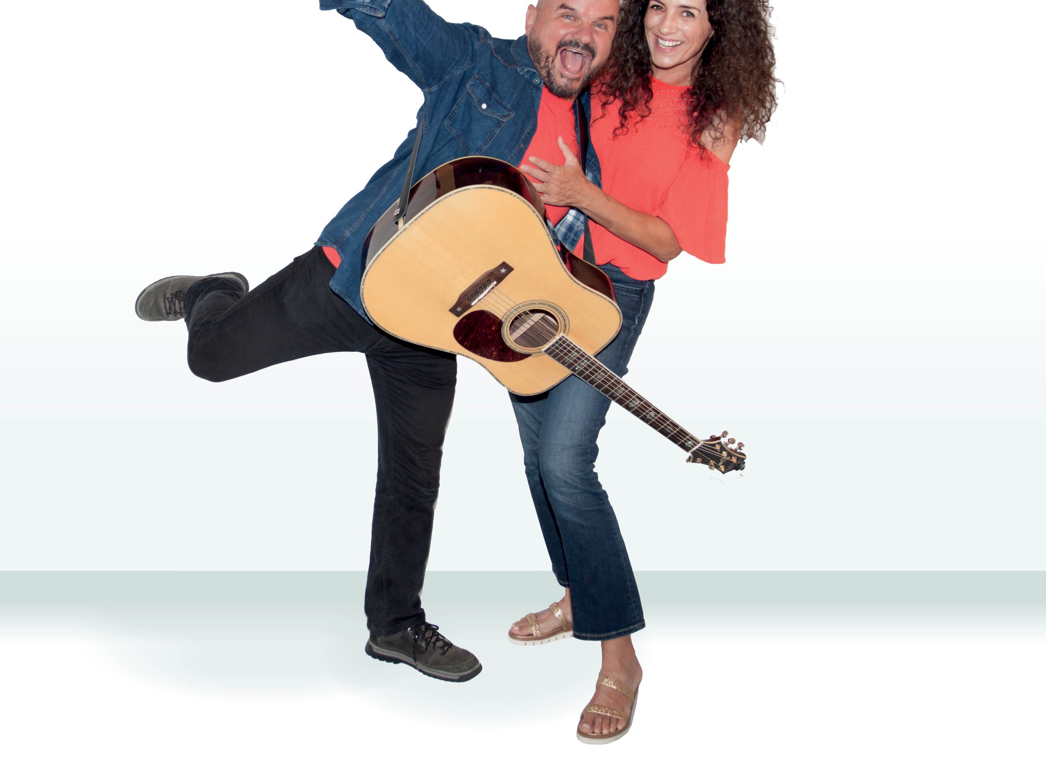 Am 13. November 2021 um 15 Uhr sorgt das Musik-Duo „Bluatschink“ mit seinem neuen Kinderkonzert für humorvolle Unterhaltung im Langenegger Dorfsaal. Am 13. November 2021 um 15 Uhr sorgt das Musik-Duo „Bluatschink“ mit seinem neuen Kinderkonzert für humorvolle Unterhaltung im Langenegger Dorfsaal.
