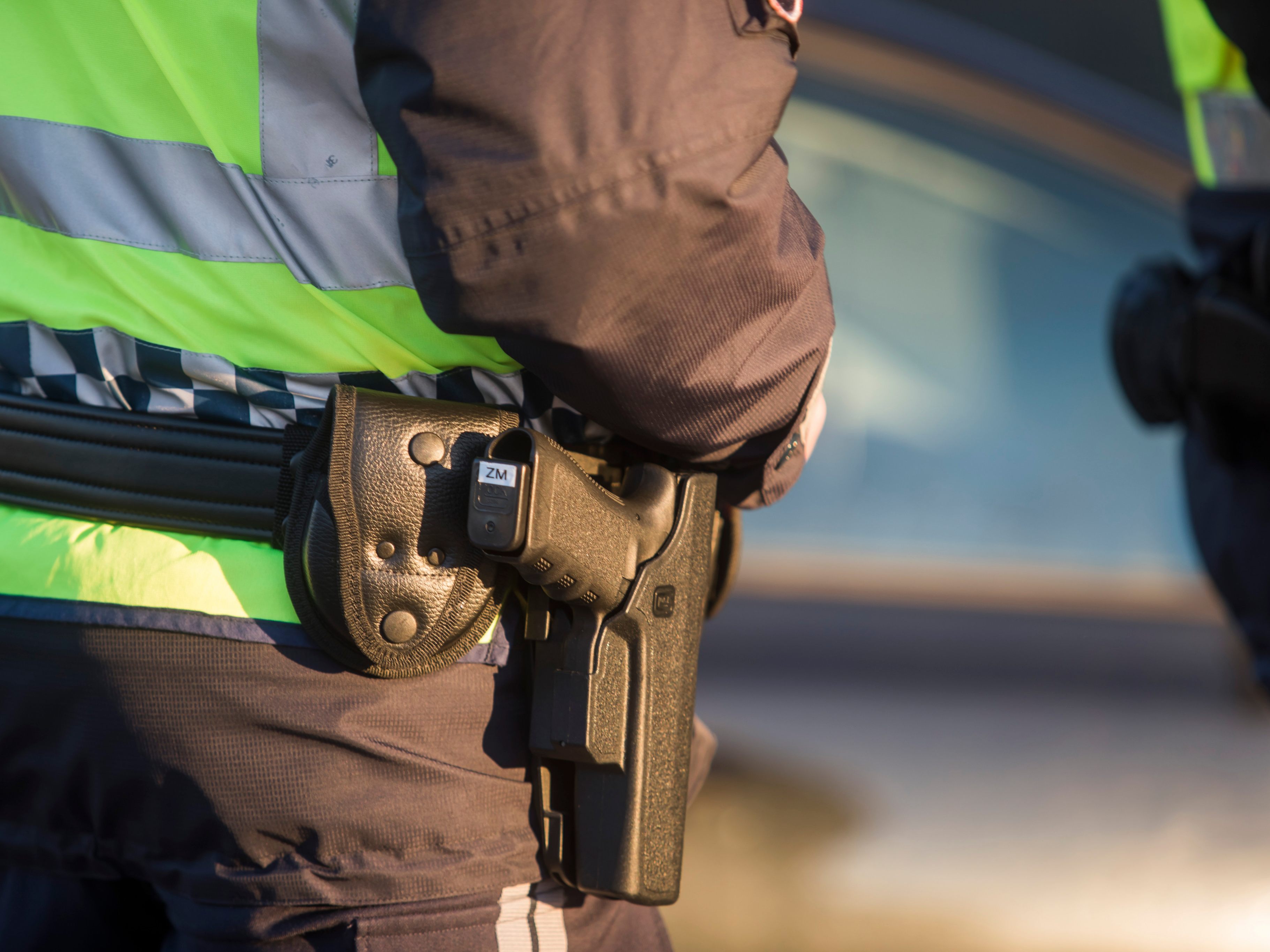 Die Polizei konnte zwei jugendliche Täter ausforschen. Die Polizei konnte zwei jugendliche Täter ausforschen.