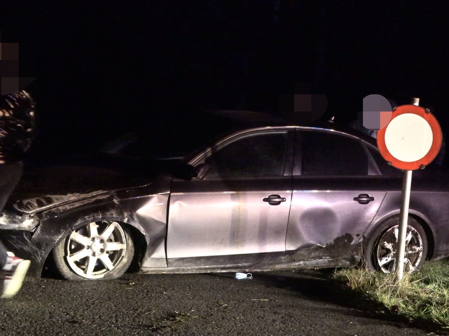 Der 20-Jährige wurde bei dem Unfall verletzt. Der 20-Jährige wurde bei dem Unfall verletzt.