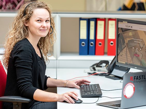 Sonja Berthold leitet das Beratungsteam der Fastlane Foto: Jürgen Gorbach/ AK)