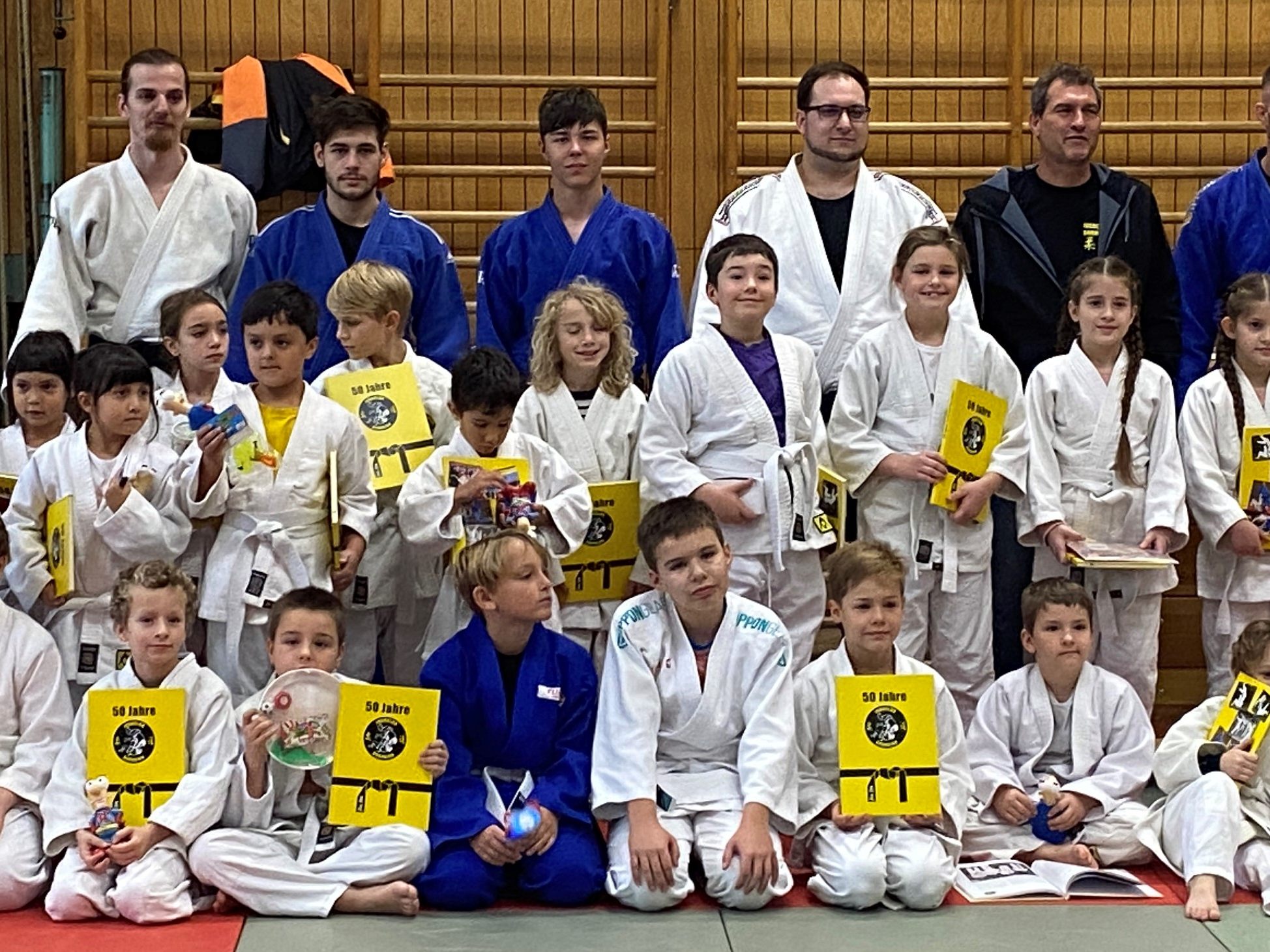 Alle angetretenen UJC Dornbirn-Judokas freuten sich über die bestandene Gürtelprüfung.