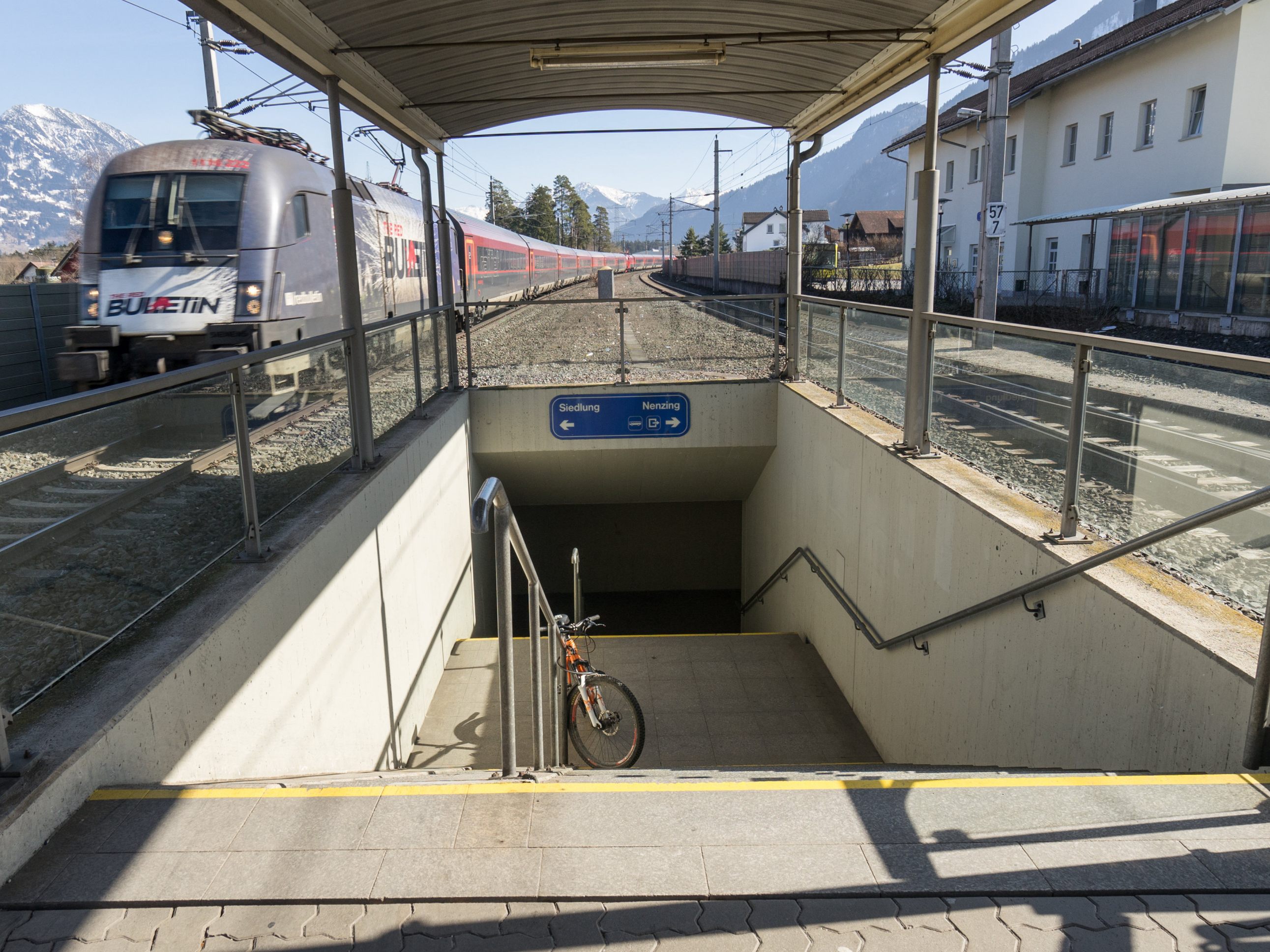 Messerangriff in der Bahnhofsunterführung in Nenzing