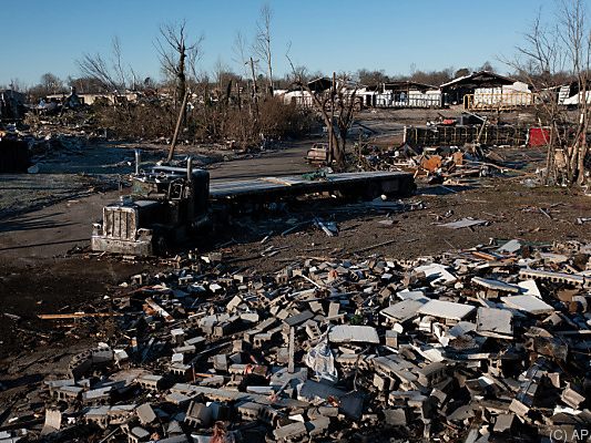 Bisher 94 Todesopfer nach Tornados in den USA Bisher 94 Todesopfer nach Tornados in den USA