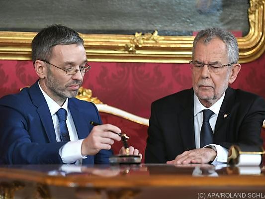 Van der Bellen bezeichnete Kickl als "große Belastung"