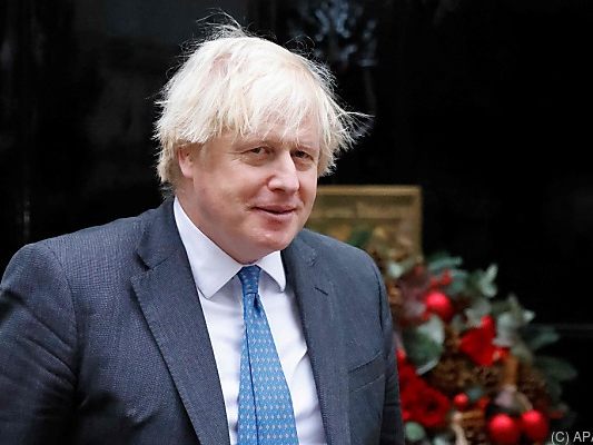 Premier Boris Johnson lehnt schärfere Maßnahmen derzeit noch ab