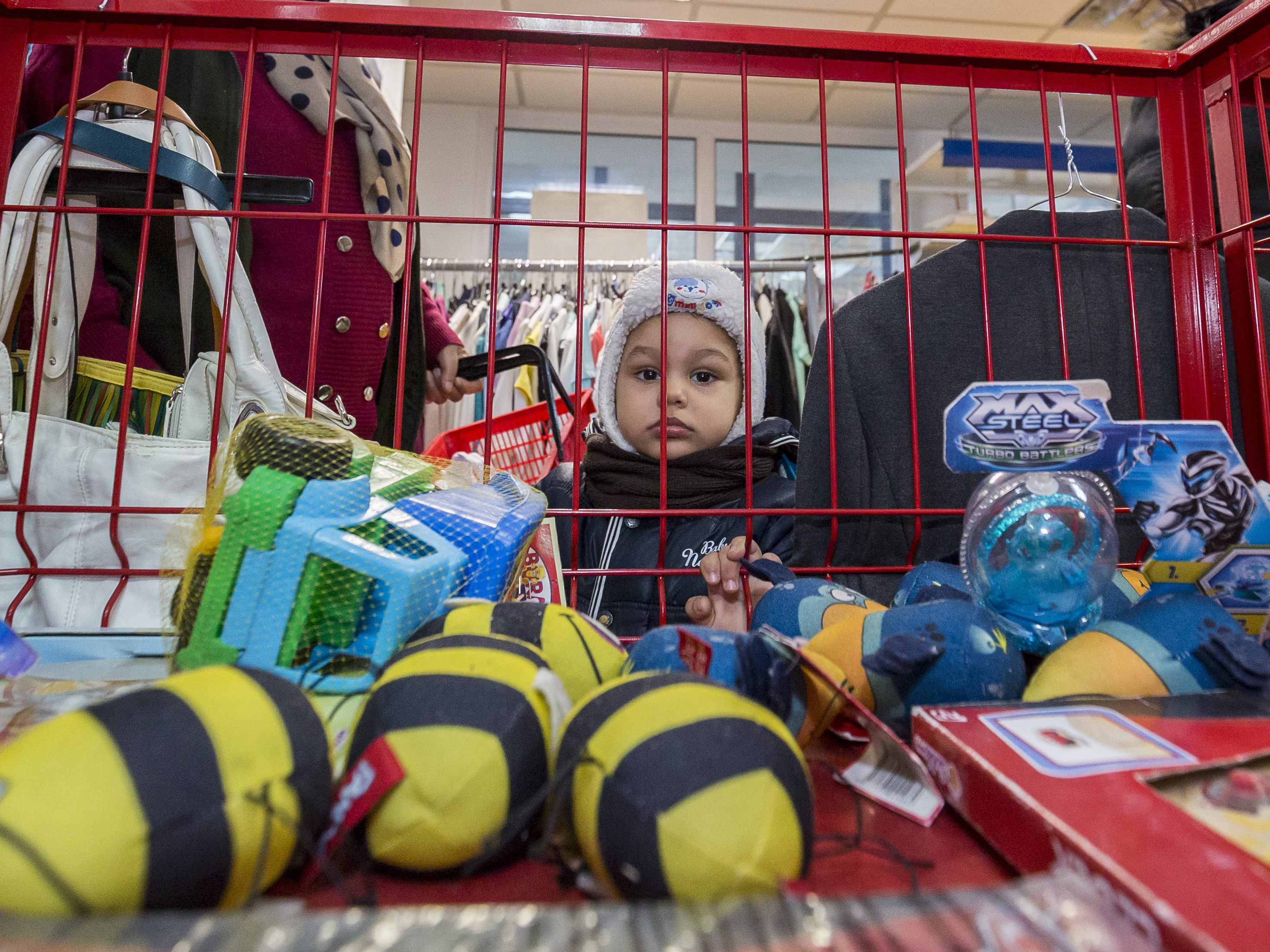 Jugendliche können ihre aha plus-Points spenden und damit anderen zu Weihnachten eine Freude machen.