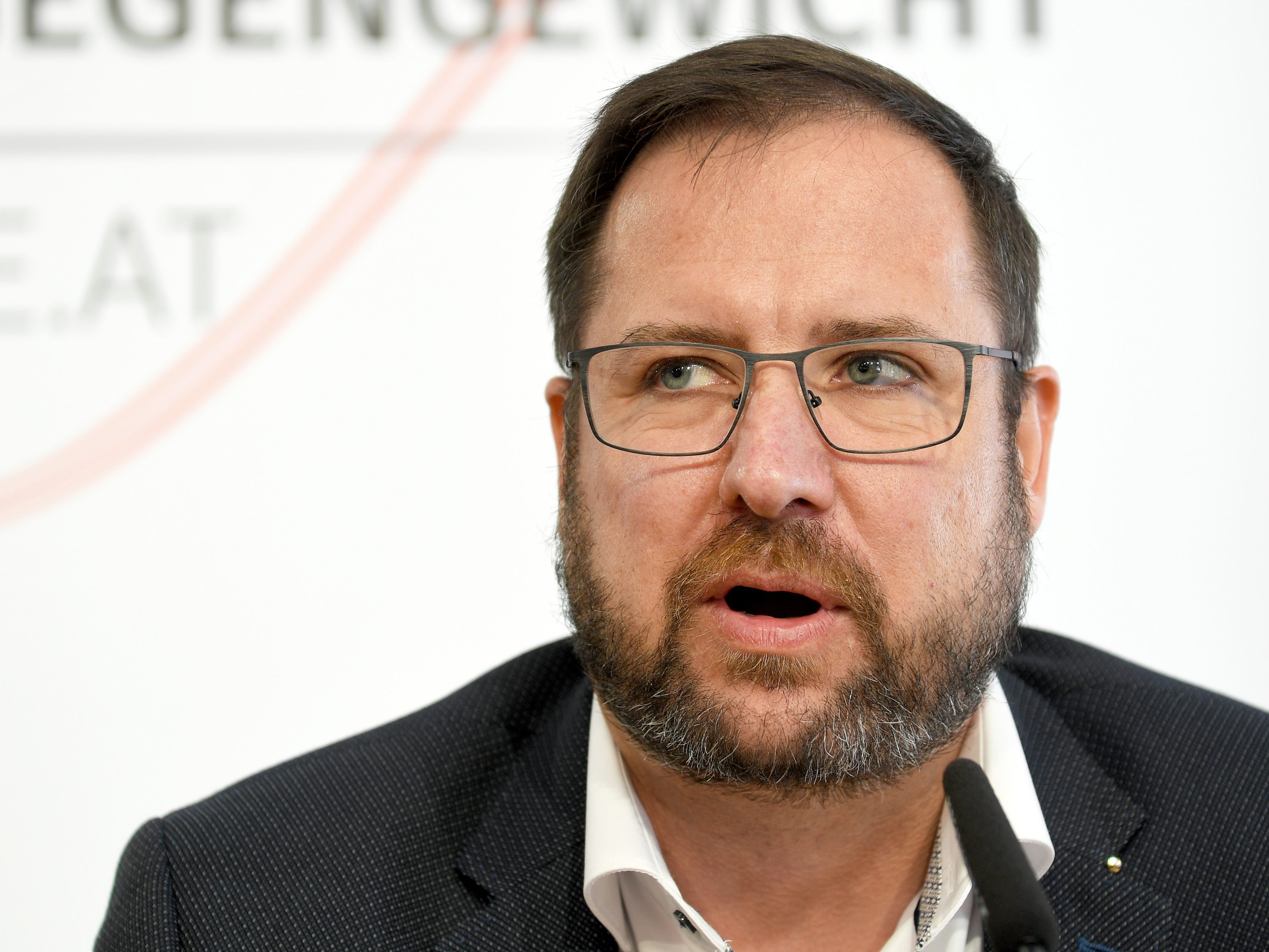 FPÖ-Fraktionsführer Hafenecker attackiert die ÖVP