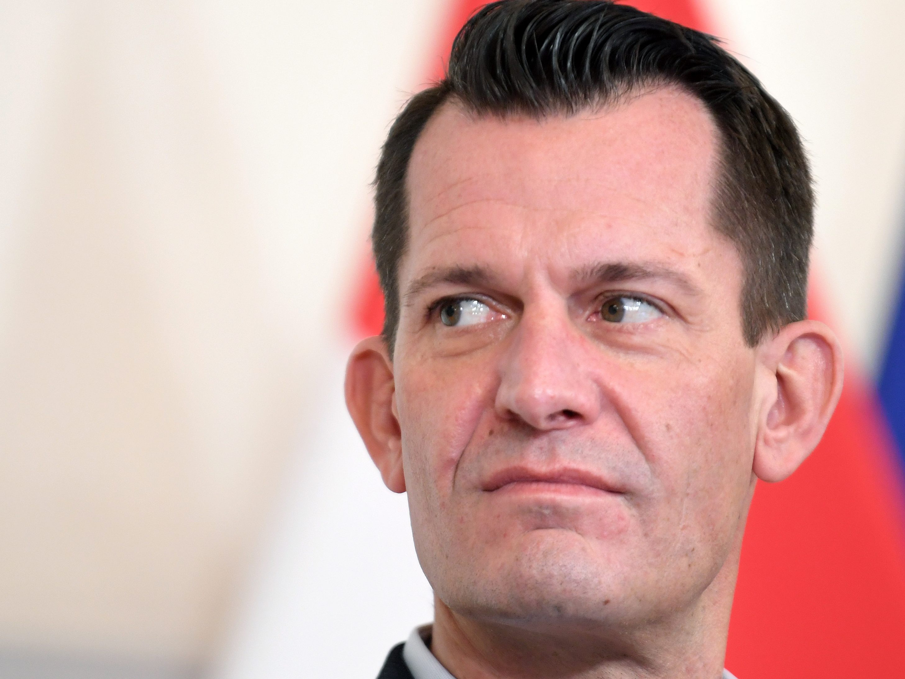Im "ZiB2"-Interview weicht Mückstein konkreten Fragen zur Impfpflicht aus.