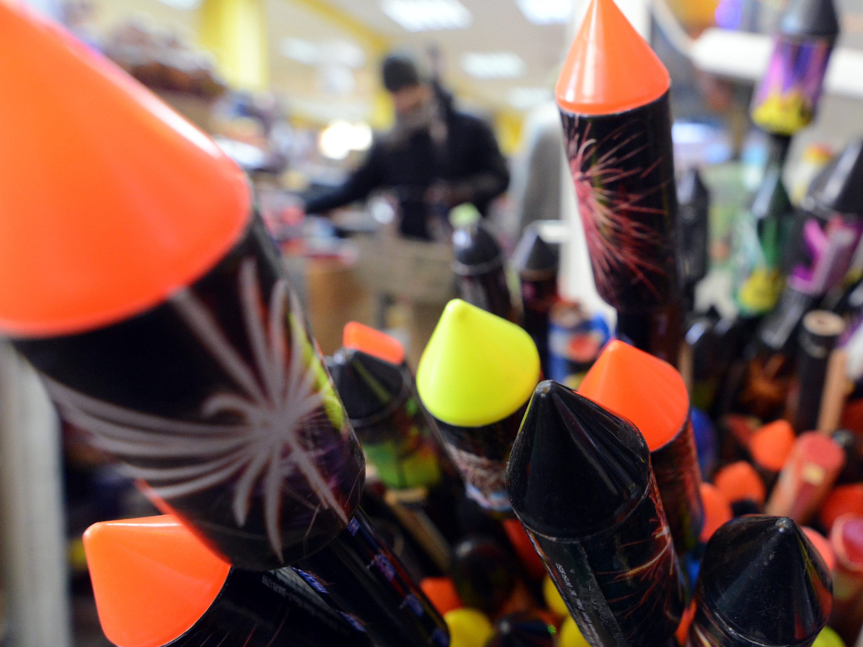 Tipps der Polizei: Sicherer Umgang mit Feuerwerk. Tipps der Polizei: Sicherer Umgang mit Feuerwerk.