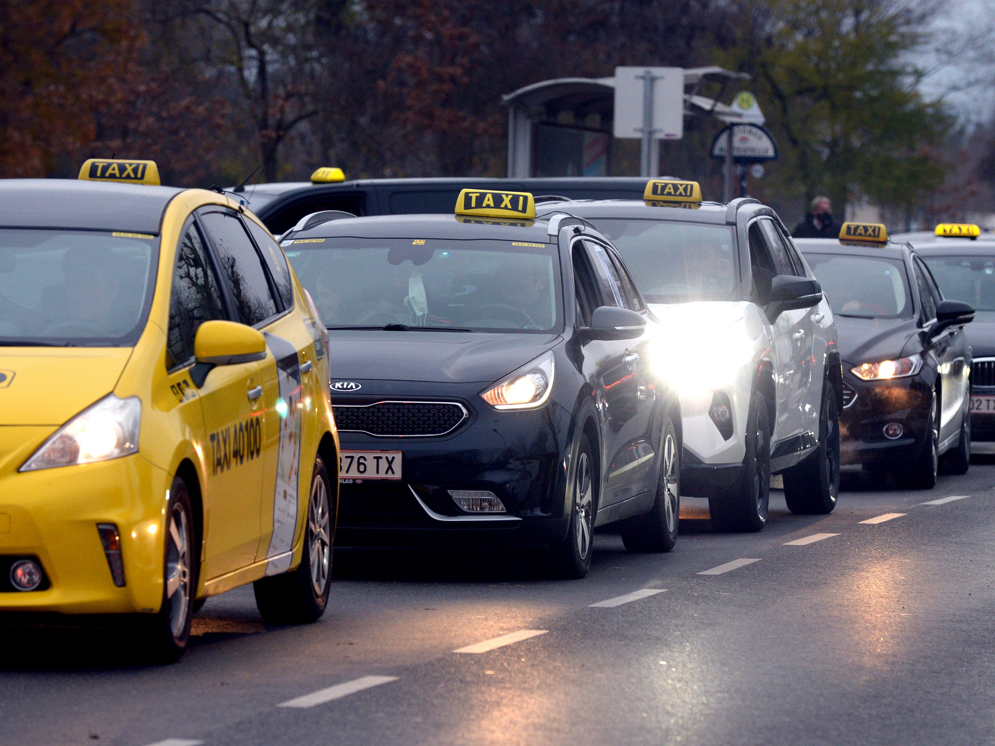 Taxler und Mietwagenfahrer erhalten 3,7 Prozent mehr Lohn.