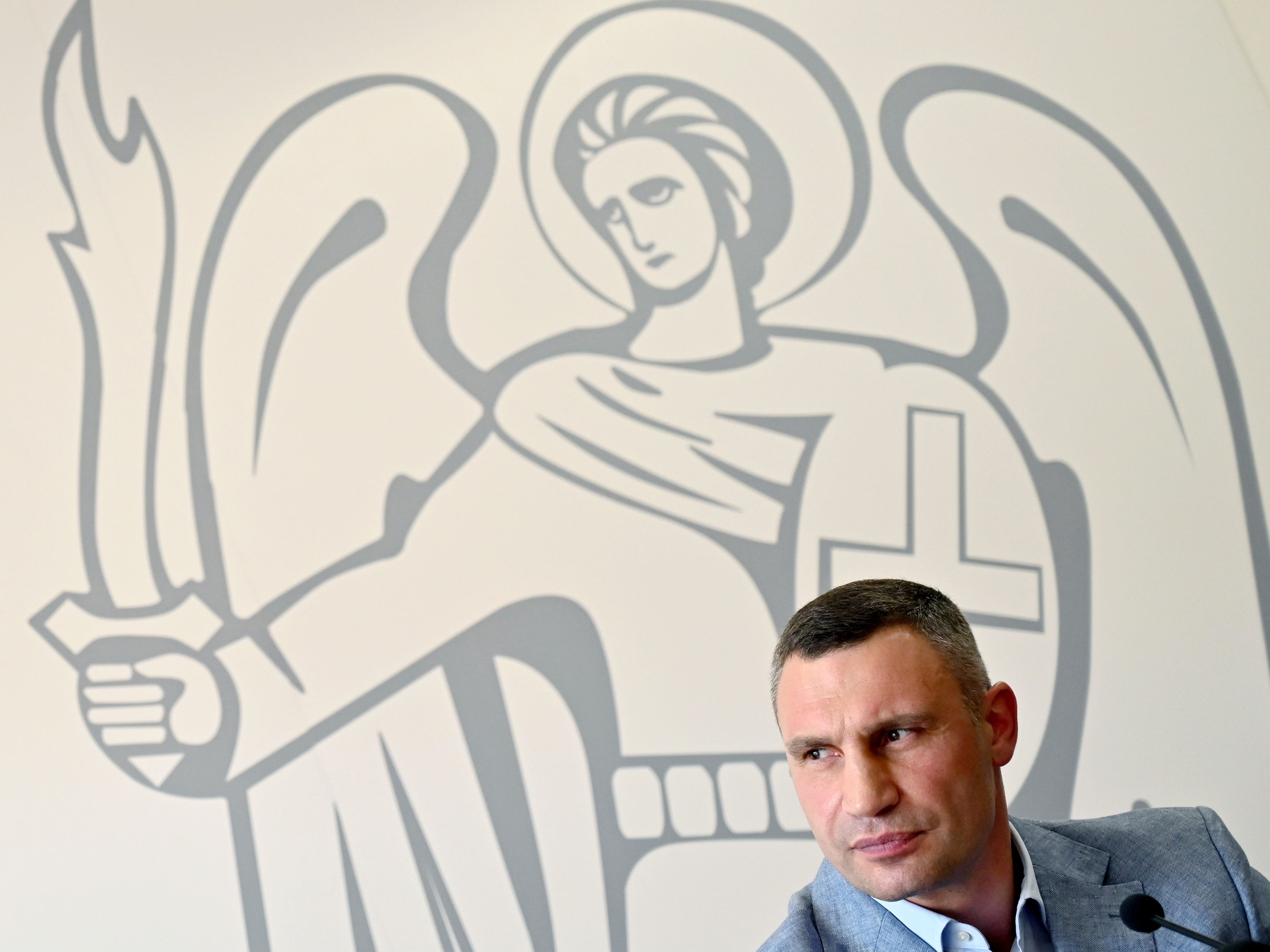 Ex-Boxer bittet deutsche Regierung um Unterstützung.