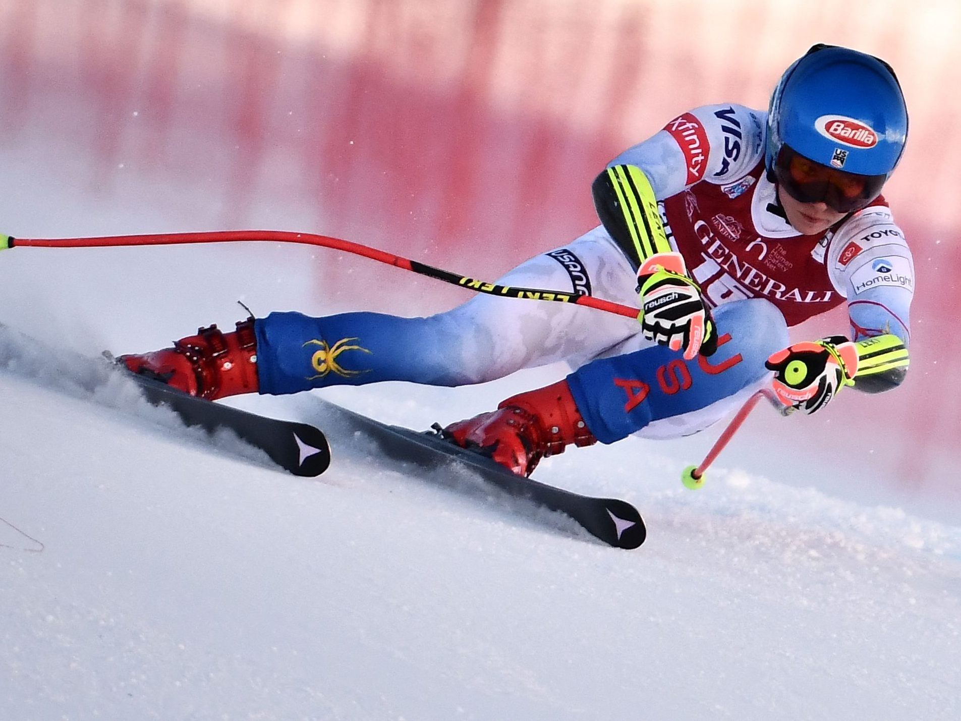 Die Ski-Damen starten am Dienstag in Courchevel.