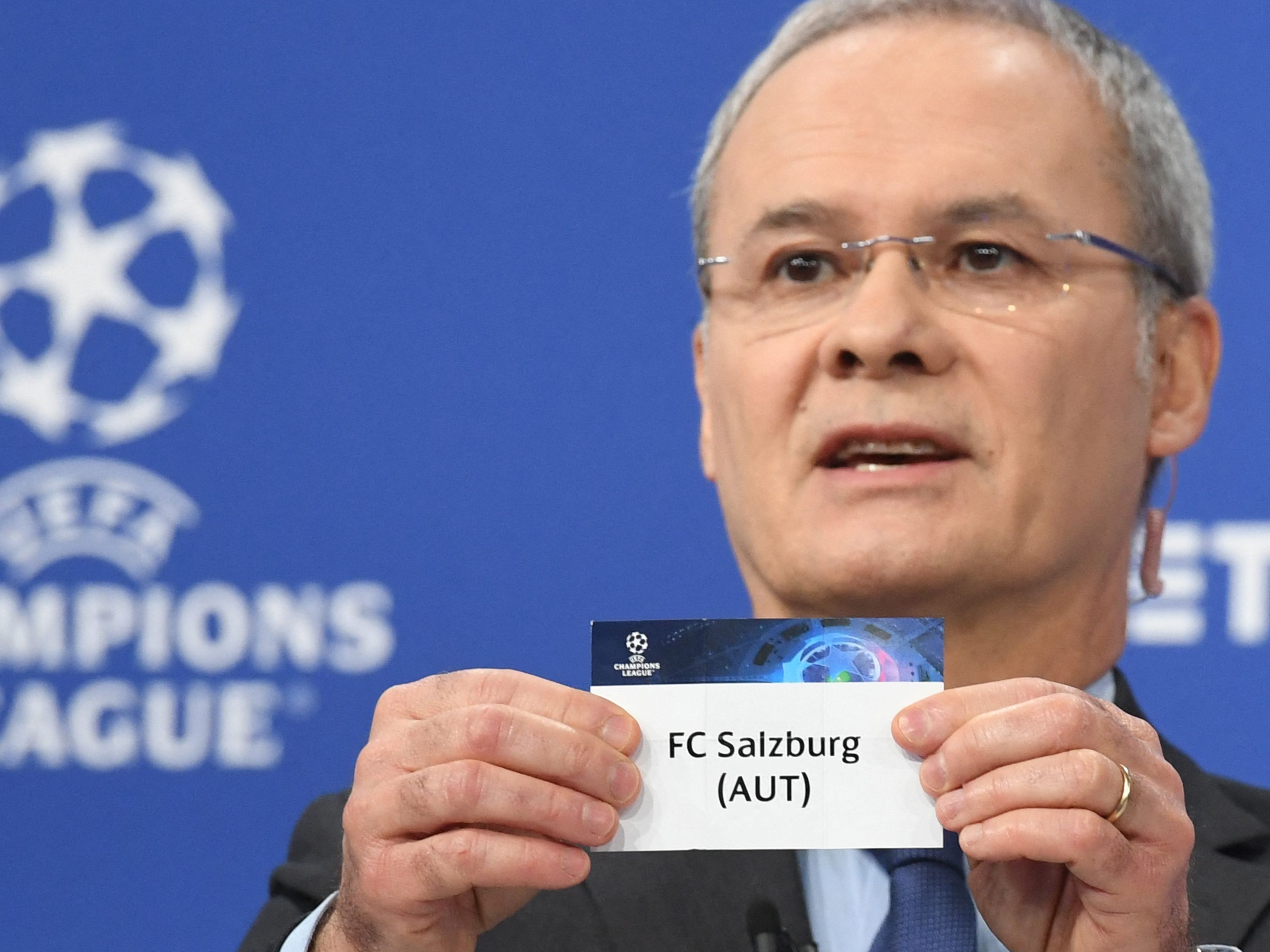 Um 15.00 Uhr wird die neue Auslosung einen neuen Gegner für Rb Salzburg im CL-Achtelfinale bringen. Um 15.00 Uhr wird die neue Auslosung einen neuen Gegner für Rb Salzburg im CL-Achtelfinale bringen.