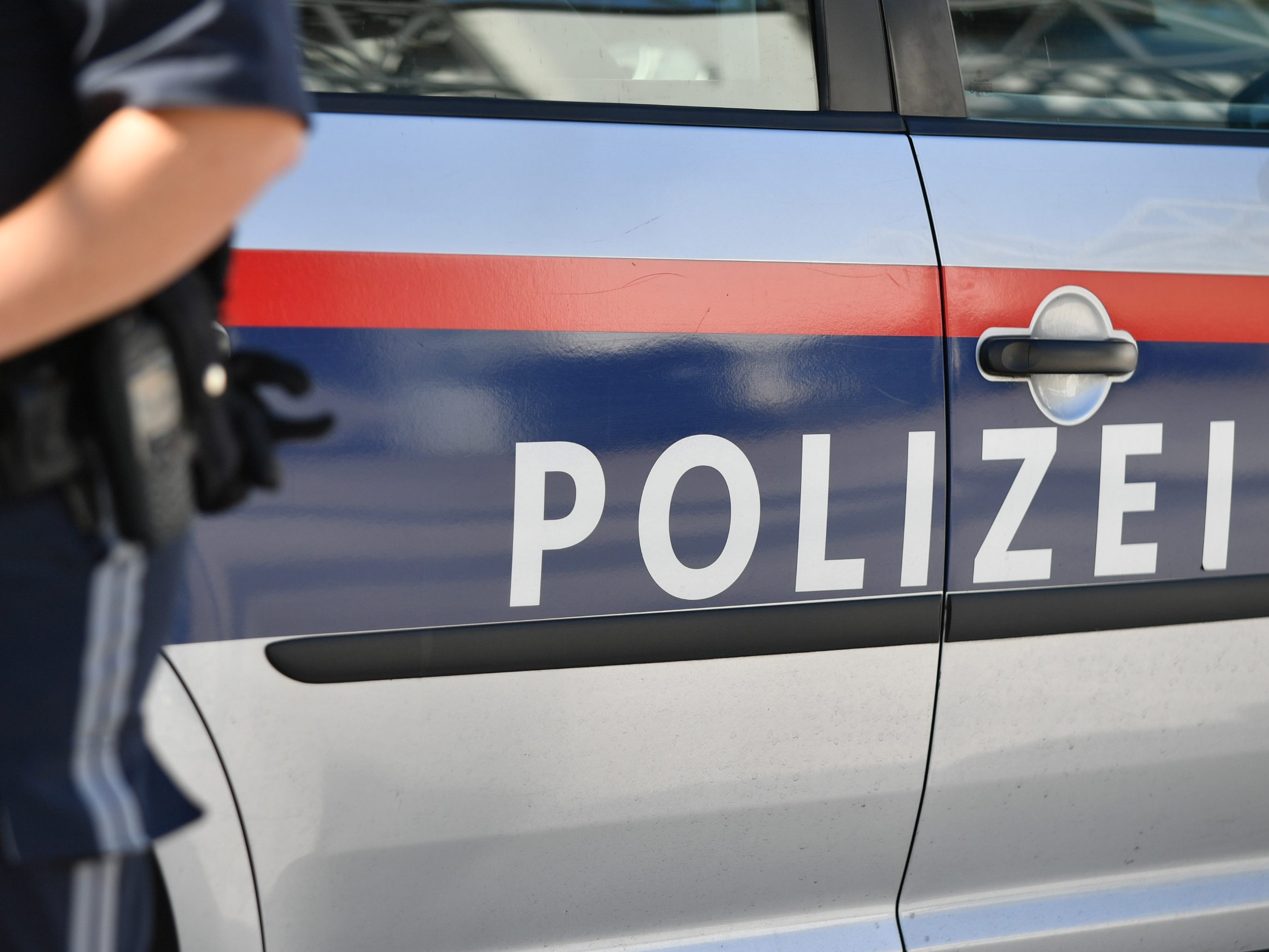 Zeugenaufruf der Polizei nach Unfall in Dornbirn. Zeugenaufruf der Polizei nach Unfall in Dornbirn.