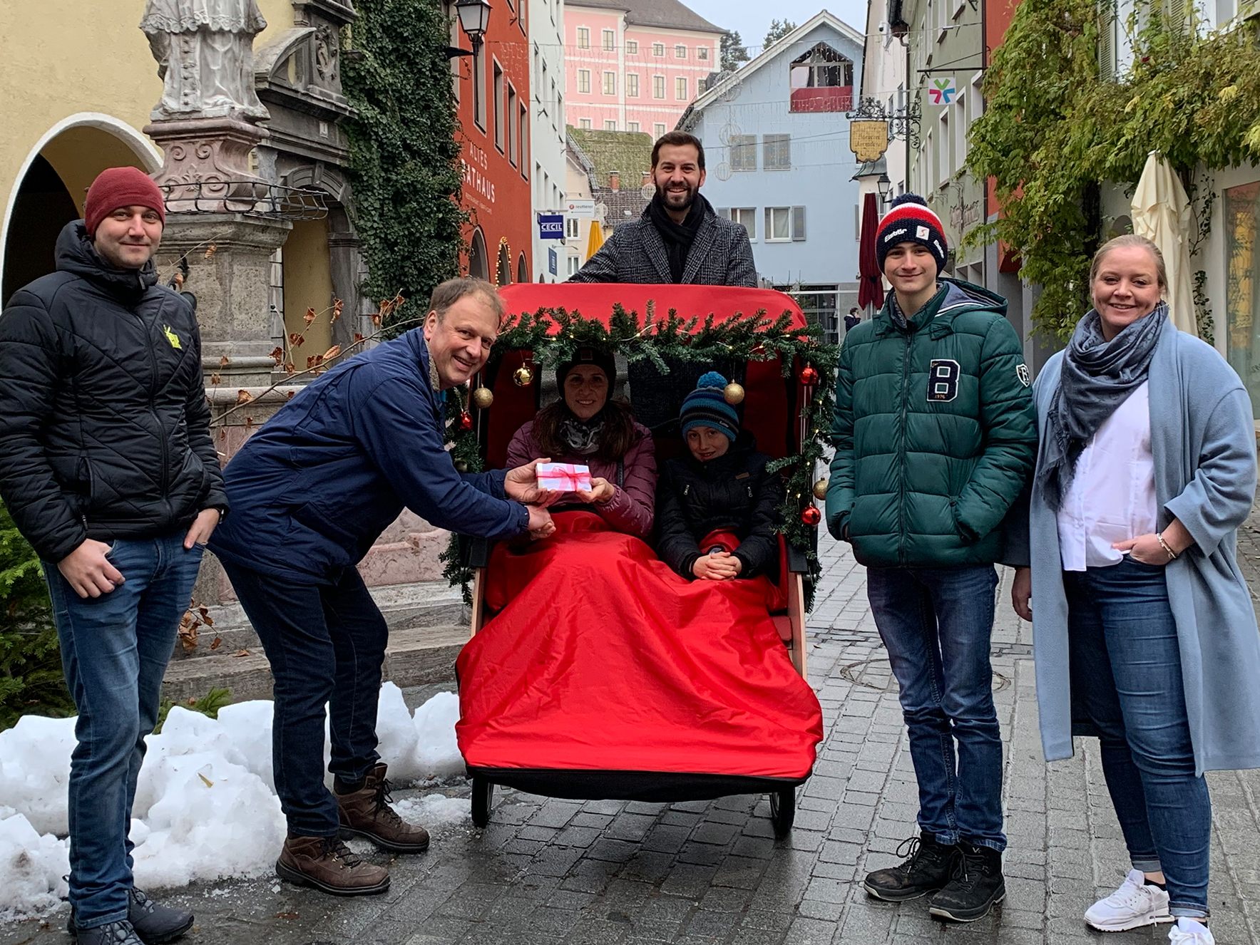Weihnachtlicher Shoppingtag mit Bürgermeister Simon Tschann. Weihnachtlicher Shoppingtag mit Bürgermeister Simon Tschann.