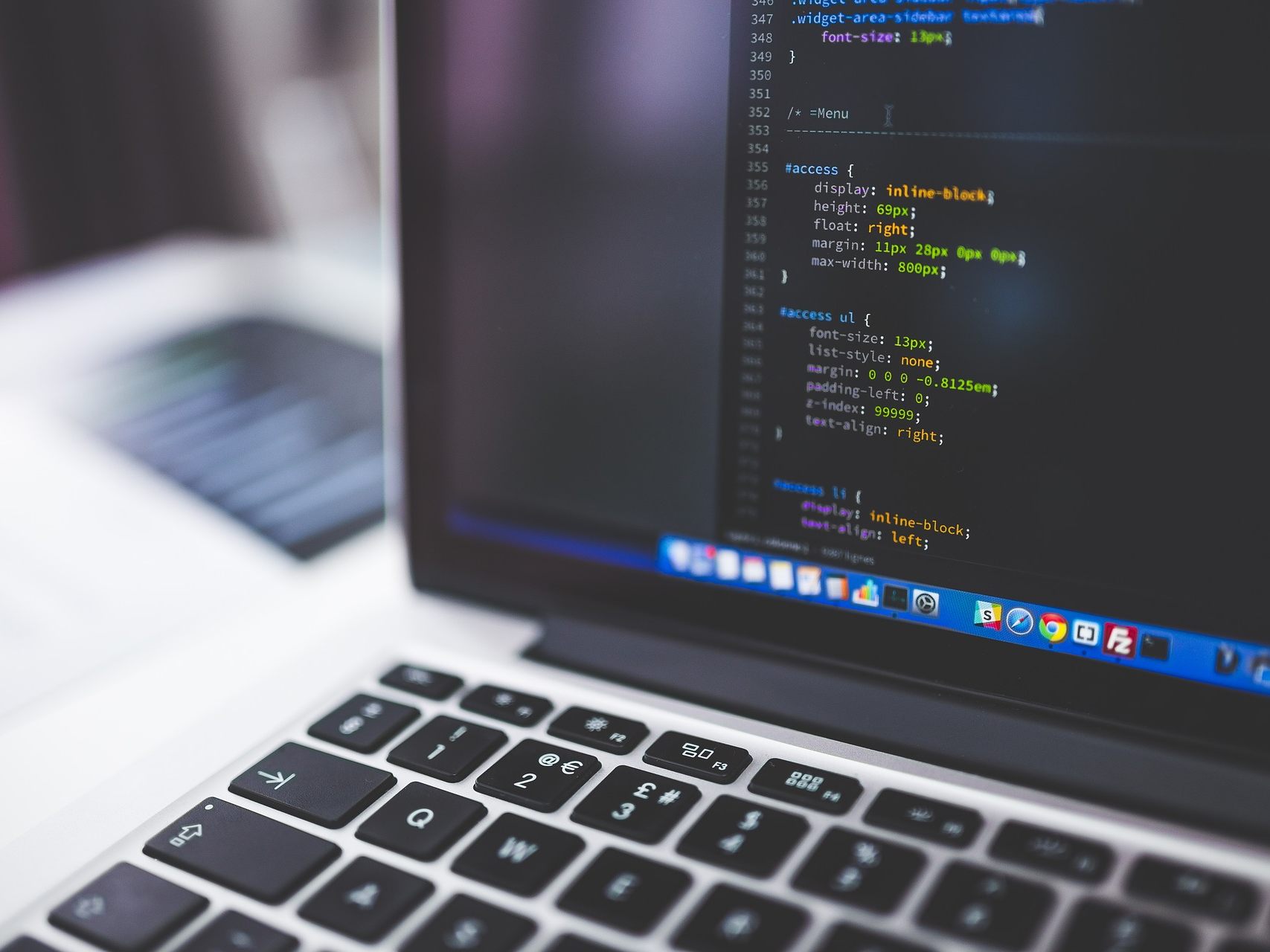 Informatiker sind am Arbeitsmarkt gesucht. Informatiker sind am Arbeitsmarkt gesucht.