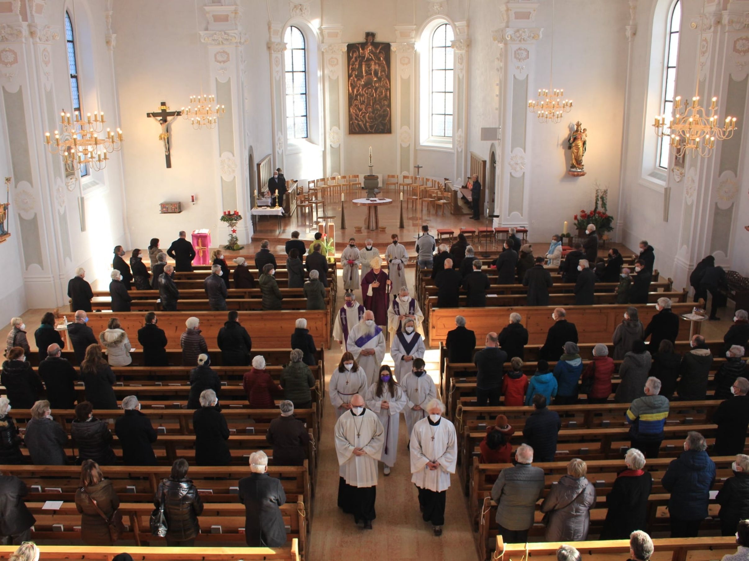 Mit einer Festmesse von Diözesanbischof Benno Elbs, in Konzelebration mit dem Koblacher Missionsbischof Erwin Kräutler und Pfarrer Romeo Pal wurde der Abschluss der Sanierungsarbeiten in St. Kilian gefeiert Mit einer Festmesse von Diözesanbischof Benno Elbs, in Konzelebration mit dem Koblacher Missionsbischof Erwin Kräutler und Pfarrer Romeo Pal wurde der Abschluss der Sanierungsarbeiten in St. Kilian gefeiert