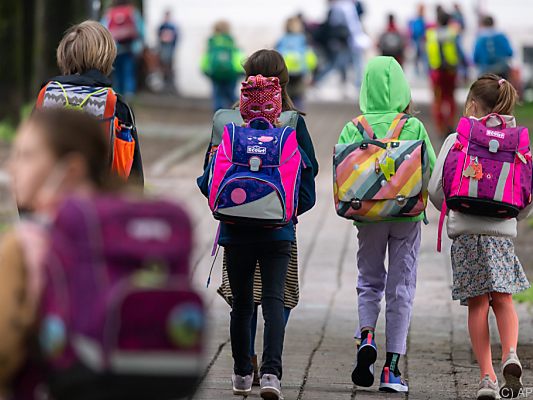 Knapp 1.200 Schulabmelder sind zurück im Klassenzimmer