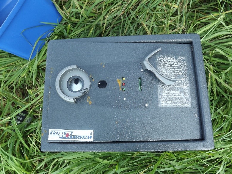 Auch Safes waren vor dem Trio nicht sicher. Auch Safes waren vor dem Trio nicht sicher.