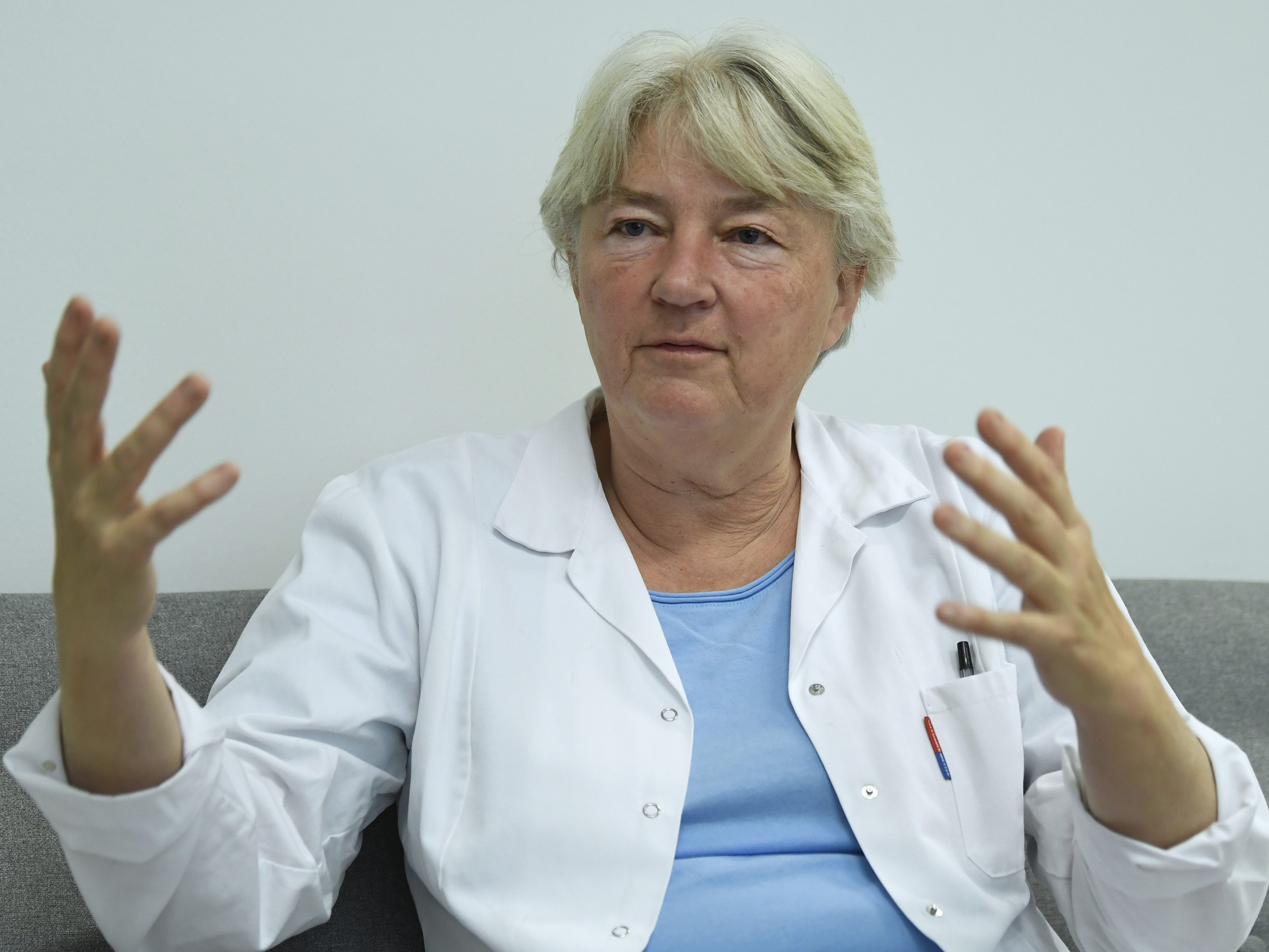 Leiterin des Zentrums für Virologie der Meduni, Elisabeth Puchhammer