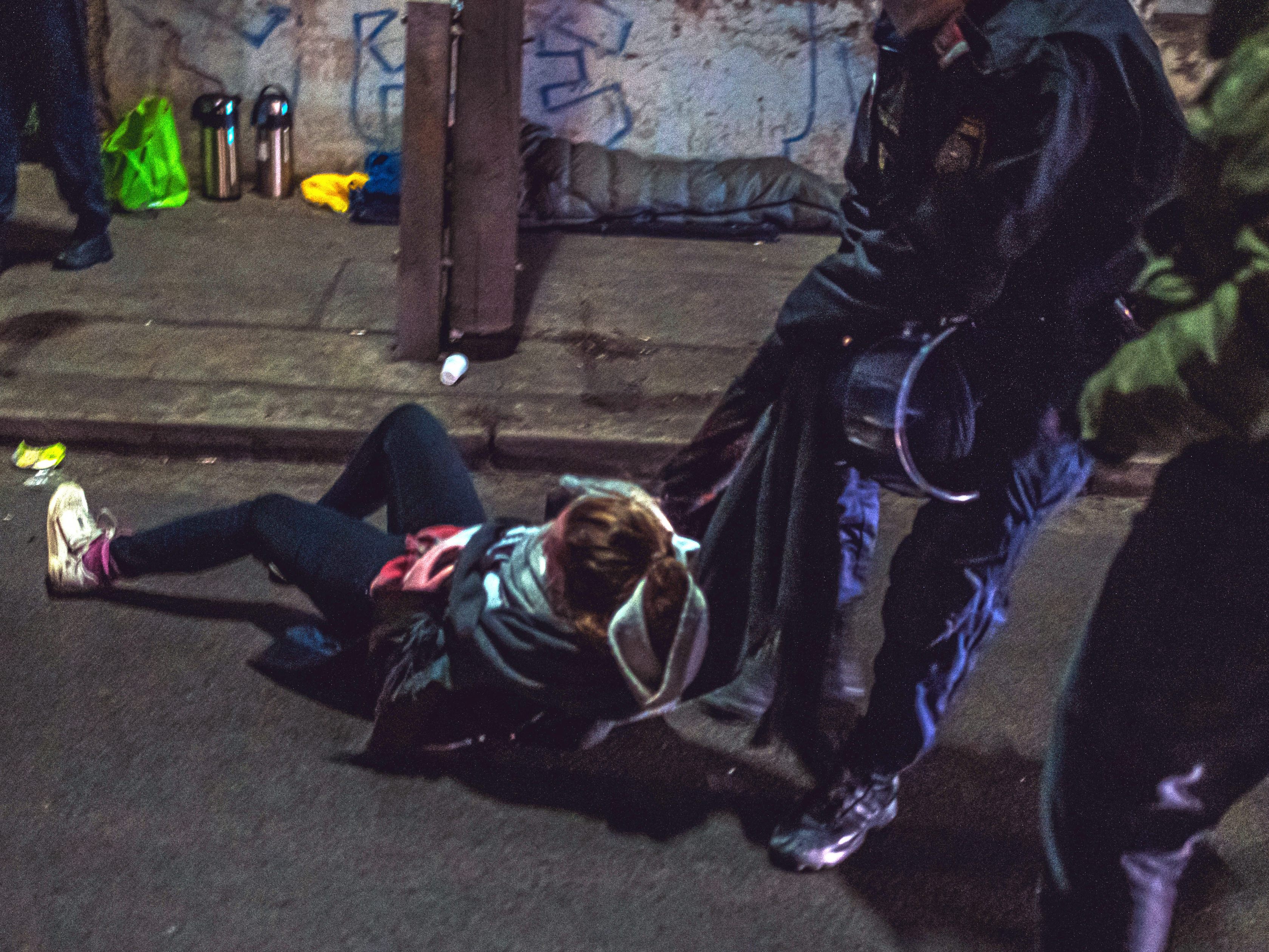 Vor der Abschiebung der 13-Jährigen Tina nach Georgien protestierten Schülerinnen und Lehrerinnen in Wien-Simmering.
