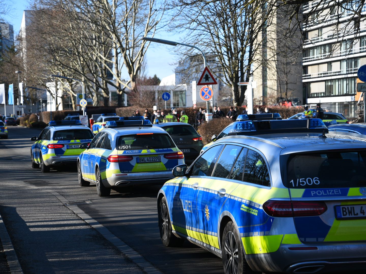 Bei einem Amoklauf an der Universität Heidelberg wurden mehrere Menschen verletzt. Bei einem Amoklauf an der Universität Heidelberg wurden mehrere Menschen verletzt.