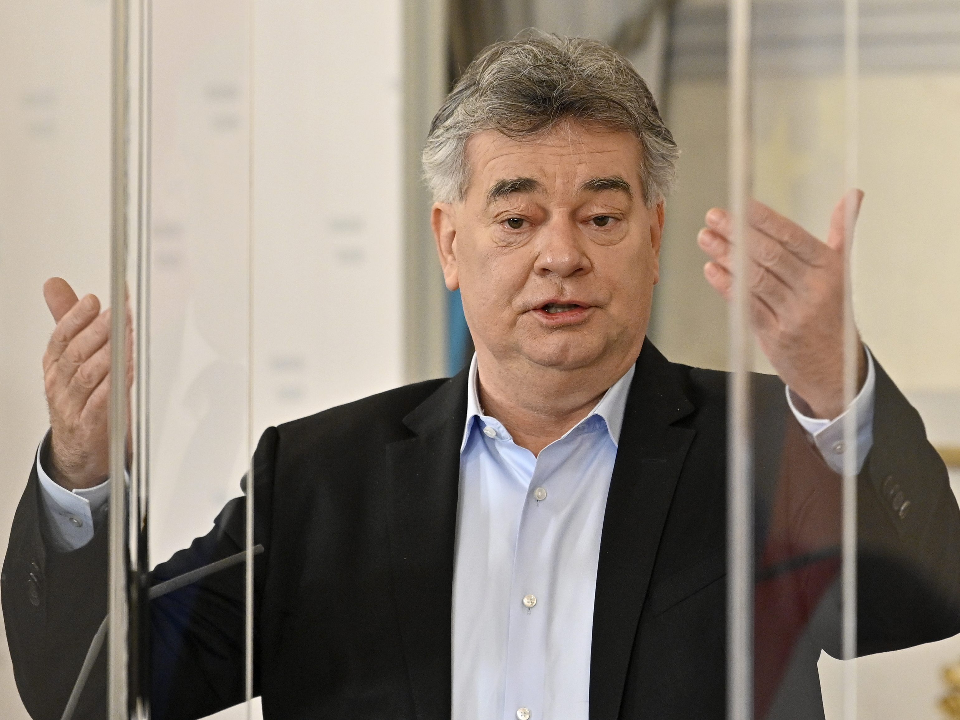 Grüne und ÖVP verteidigen Sideletter zum Koalitionsvertrag.
