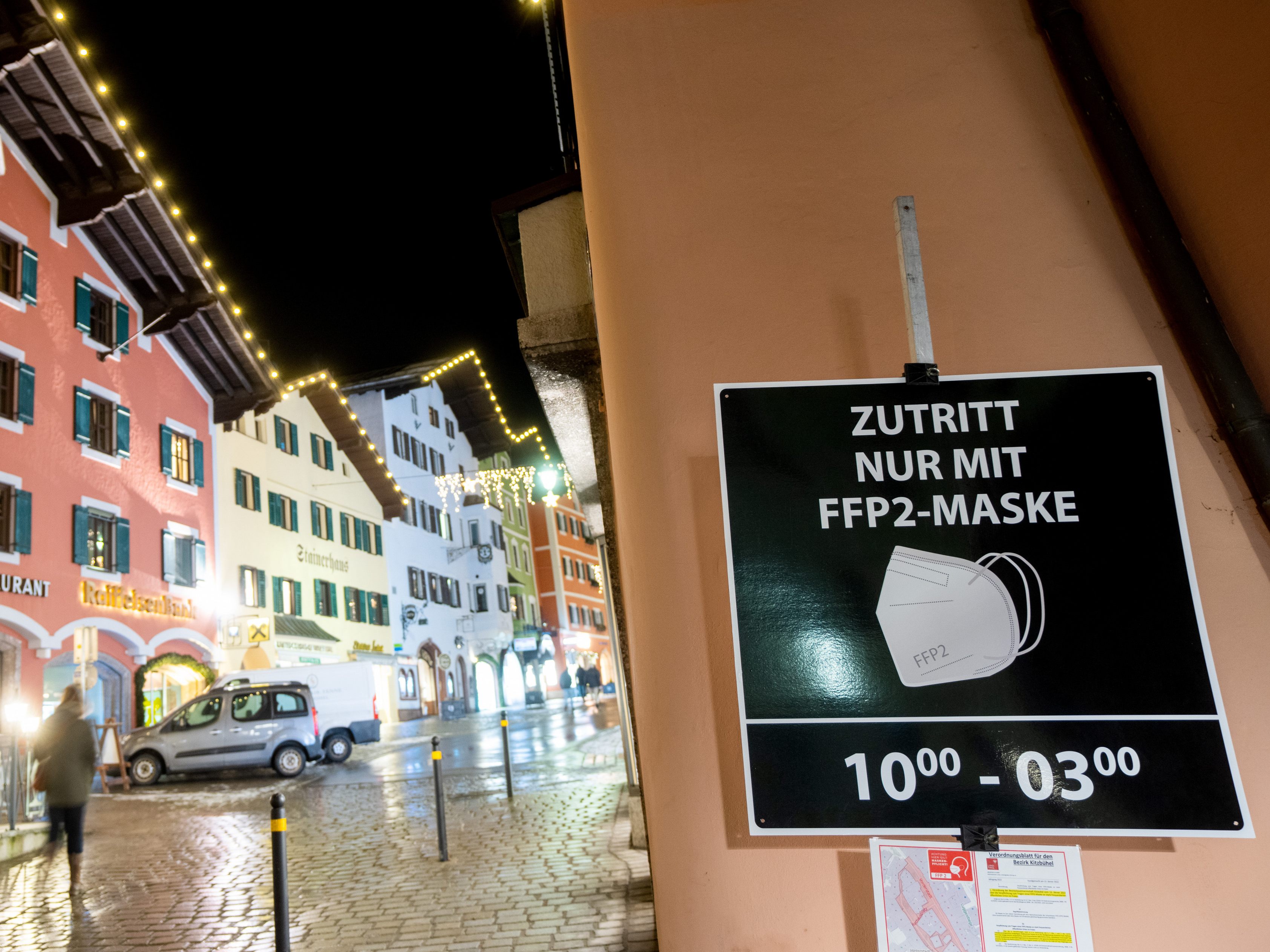 Die Kitzbüheler Innenstadt ist nur spärlich besucht.