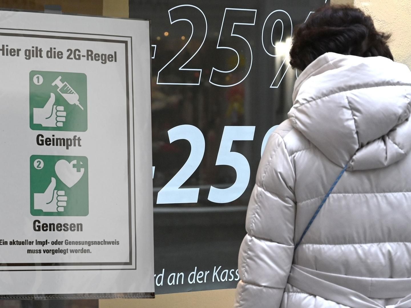 Spätestens an der Kassa muss ab Dienstag kontrolliert werden.