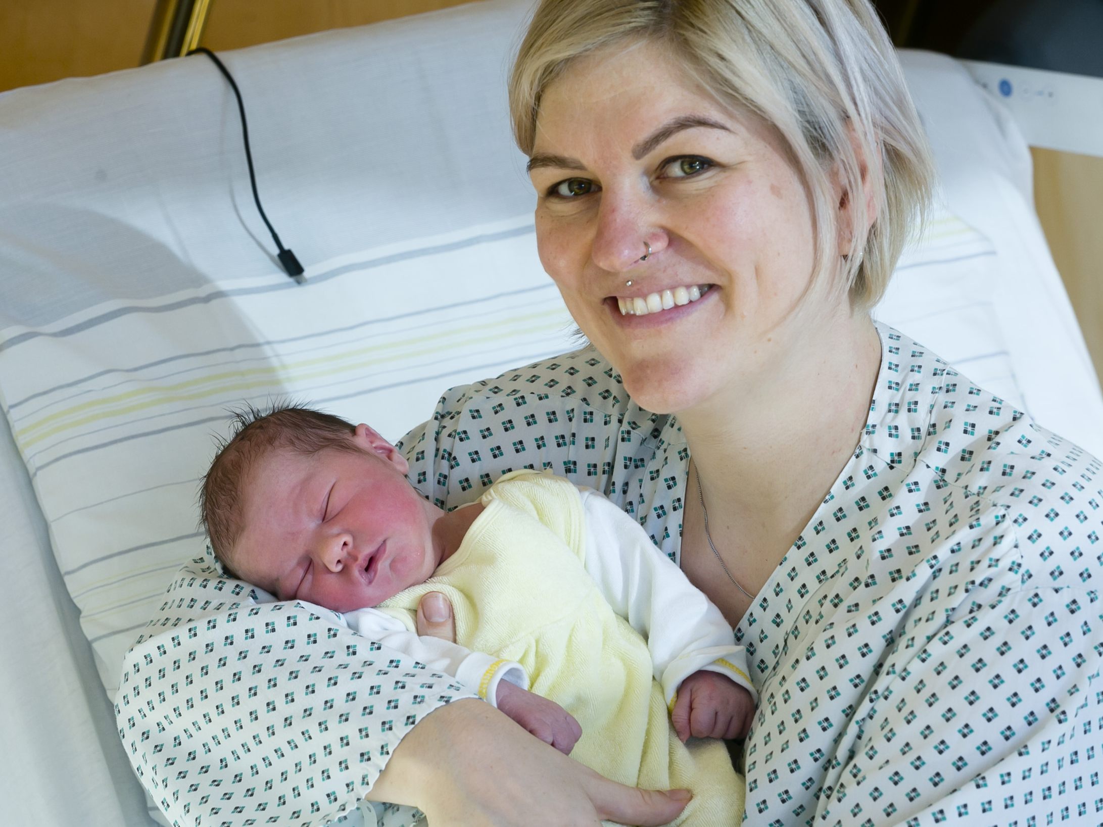 Neujahrsbaby Mariella Luisa und Mama Denise sind beide wohlauf. Neujahrsbaby Mariella Luisa und Mama Denise sind beide wohlauf.