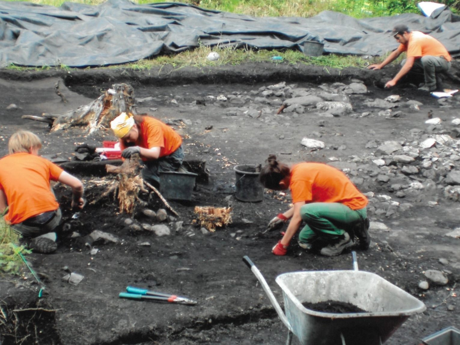 Wenn archäologische Funde verloren gehen, bedeutet dies auch eine Schädigung des kulturellen Erbes. Die Funde können nicht registriert und zugeordnet werden.