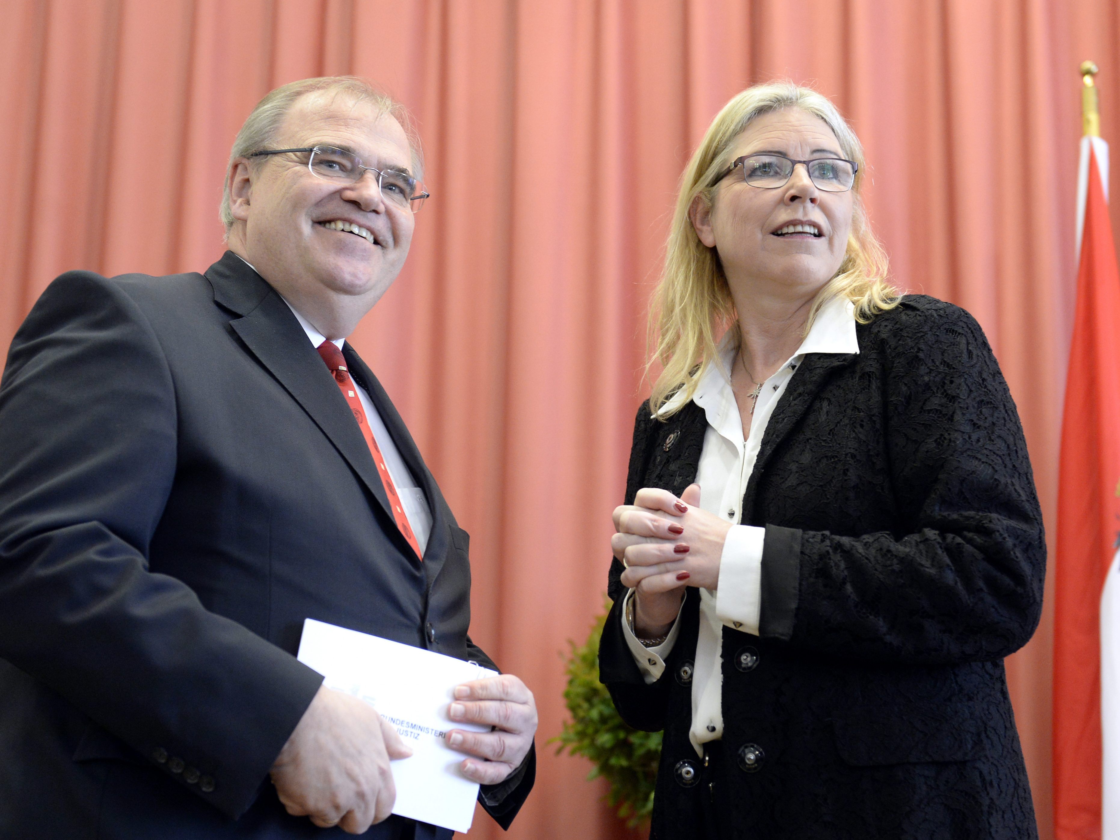 Eva Marek soll Chats an Ex-Justizminister Brandstetter geschrieben haben. Eva Marek soll Chats an Ex-Justizminister Brandstetter geschrieben haben.