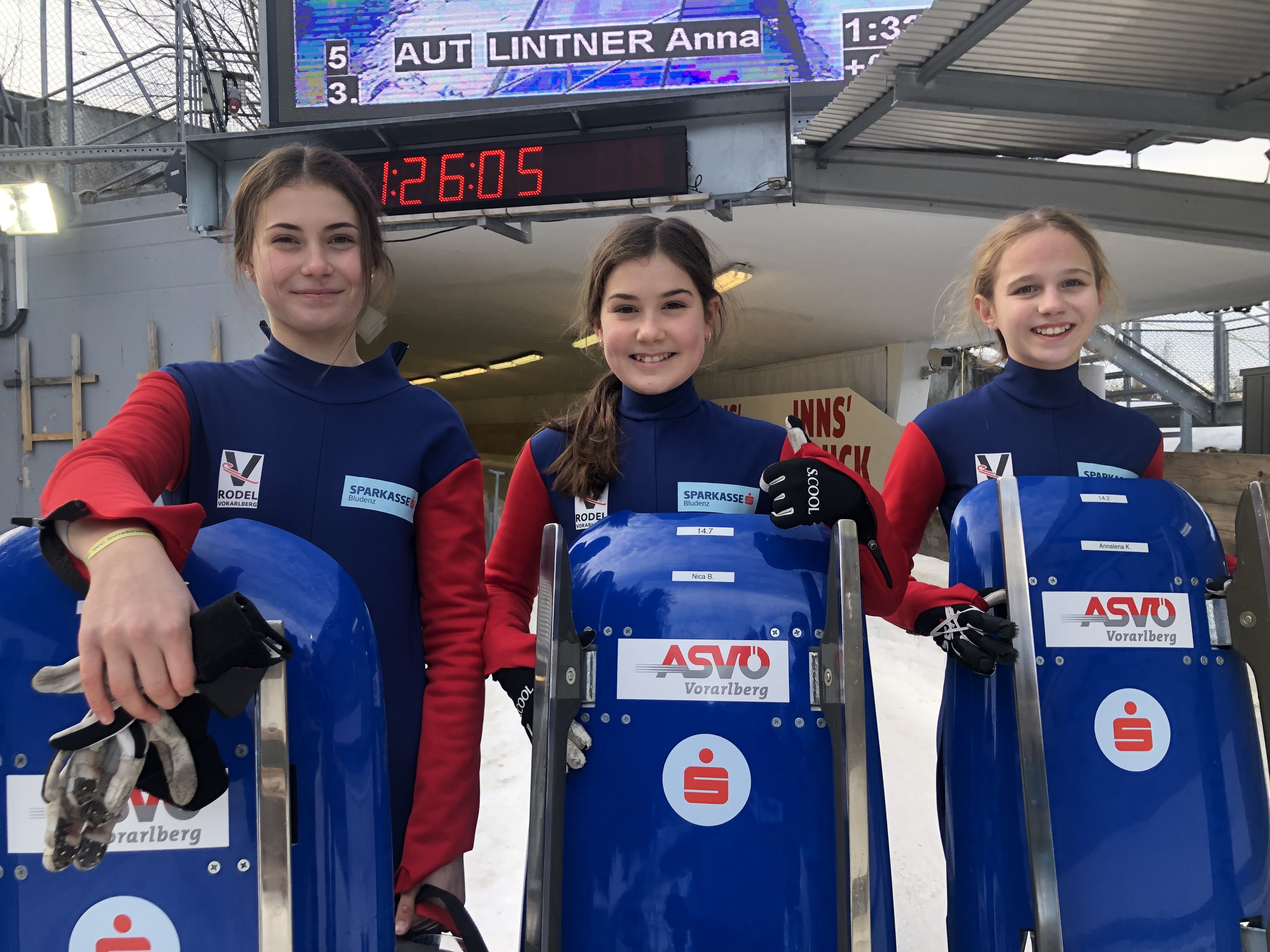 v.l. Lina Bleiner (2.), Nica Bleiner (1.), Annalena Kottke (4.) v.l. Lina Bleiner (2.), Nica Bleiner (1.), Annalena Kottke (4.)