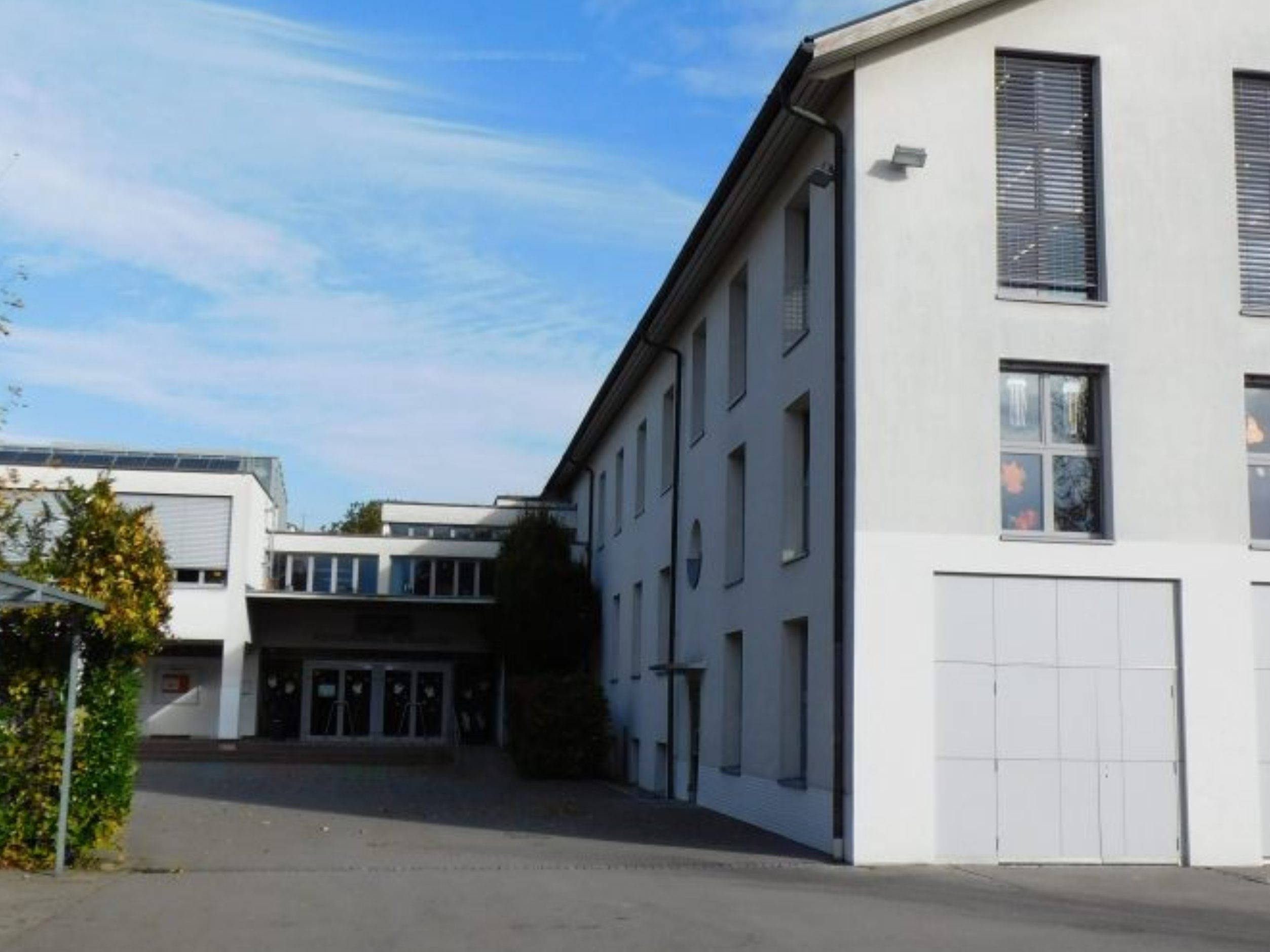Die Sanierung und Neubau der Volksschule Meiningen belastet auch 2022 das Gemeindebudget Die Sanierung und Neubau der Volksschule Meiningen belastet auch 2022 das Gemeindebudget