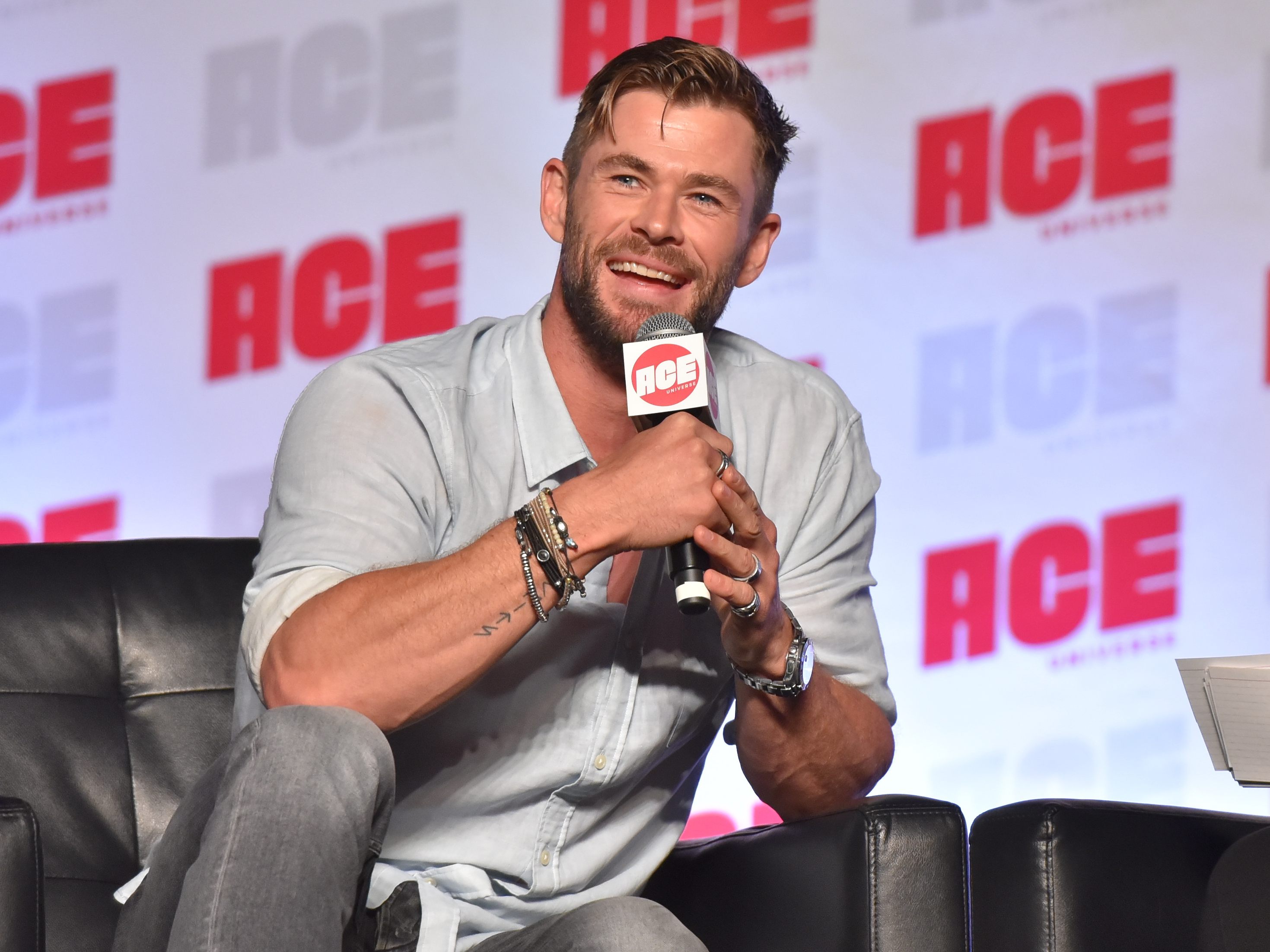 Chris Hemsworth kommt für die Dreharbeiten zur Netflix-Serie "Extraction" nach Wien.