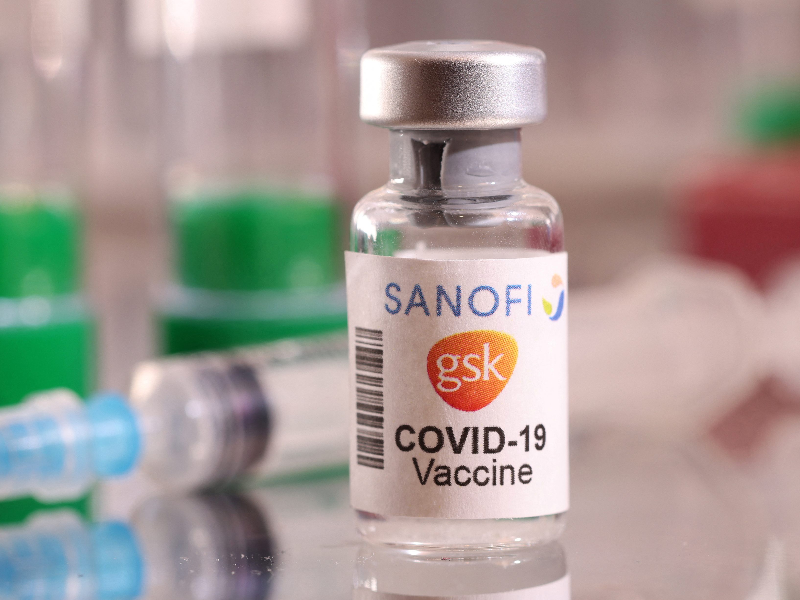 Sanofi und GSK wollen Zulassung von Impfstoff beantragen. Sanofi und GSK wollen Zulassung von Impfstoff beantragen.
