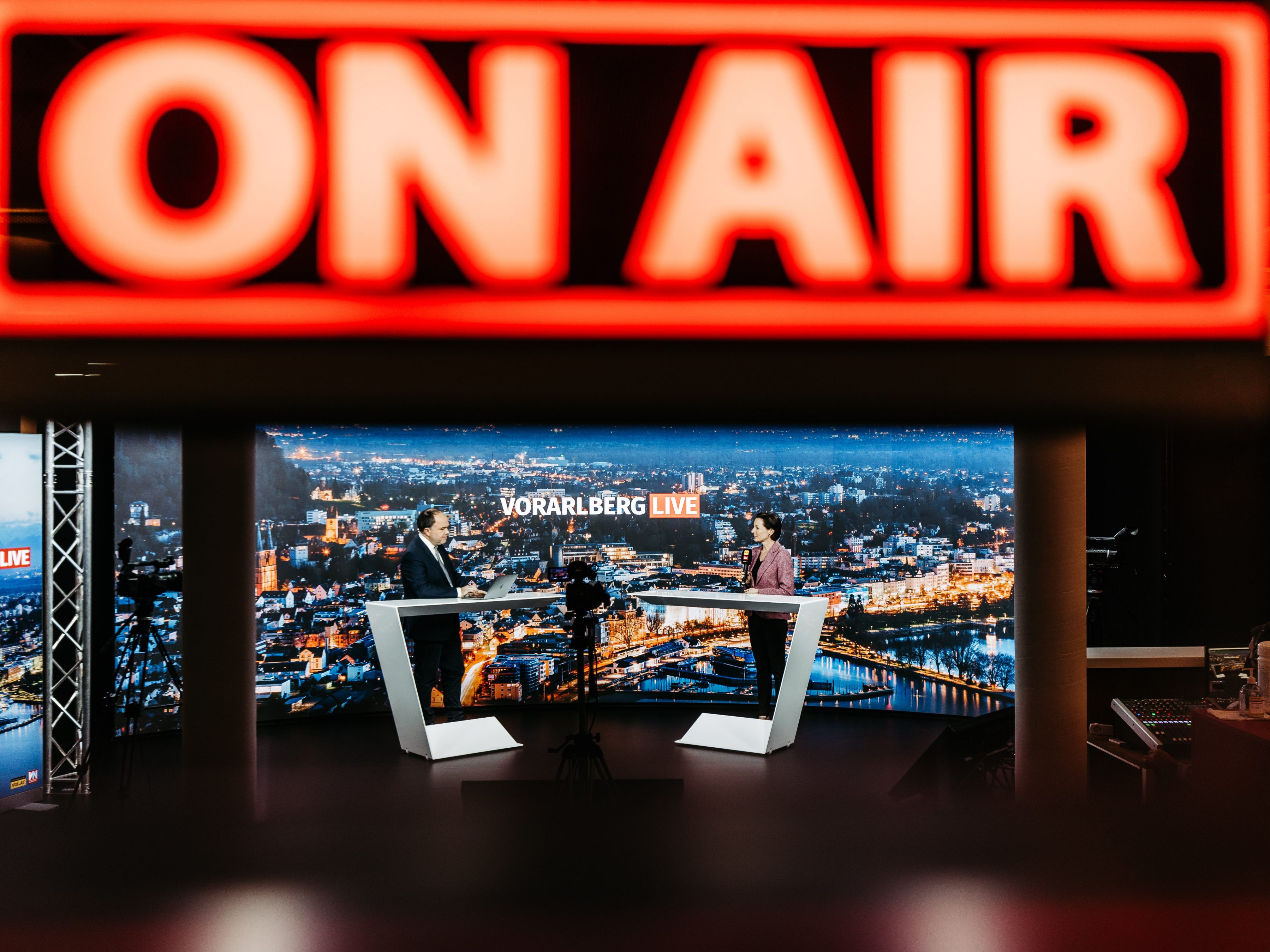 "Vorarlberg LIVE": Montag bis Freitag ab 17 Uhr auf VN.at VOL.AT und Ländle TV.