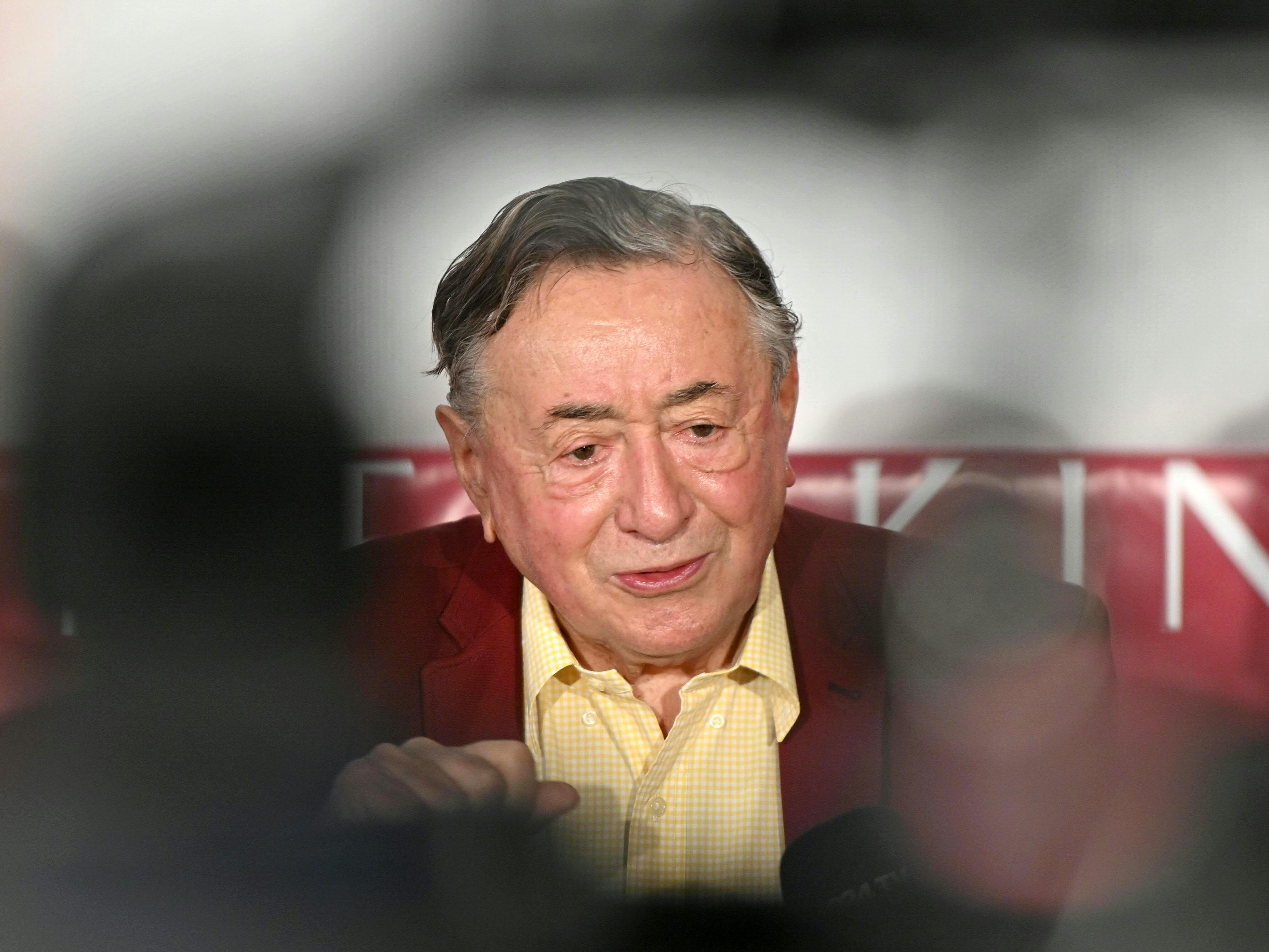 Richard Lugner hat sich mit dem Coronavirus infiziert.