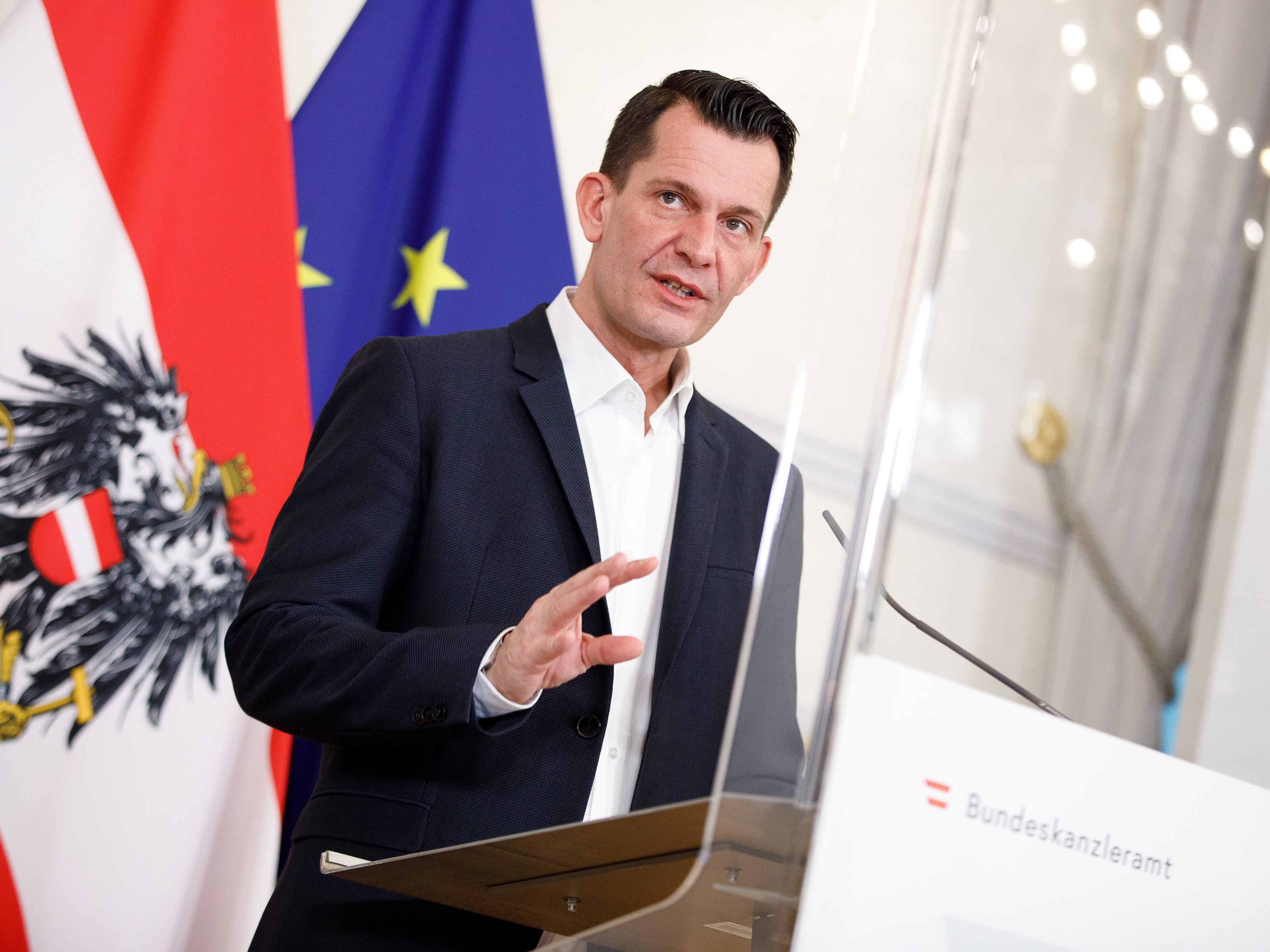 Gesundheitsminister Wolfgang Mückstein (Grüne) kündigte weitere Lockerungsperspektiven im März an.