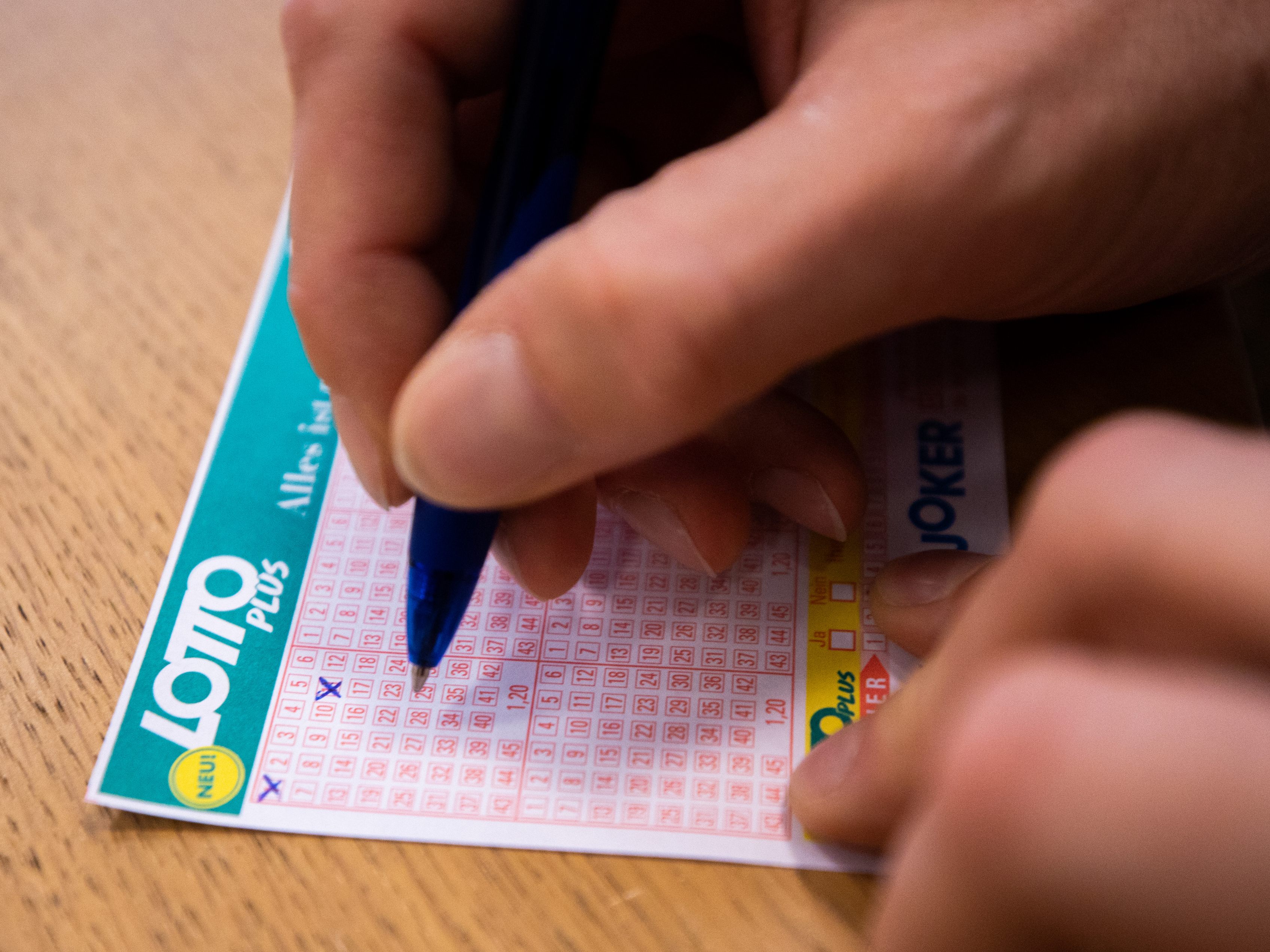 Lotto-Dreifachjackpot: Gewinne gingen an Wiener und Niederösterreicher. Lotto-Dreifachjackpot: Gewinne gingen an Wiener und Niederösterreicher.