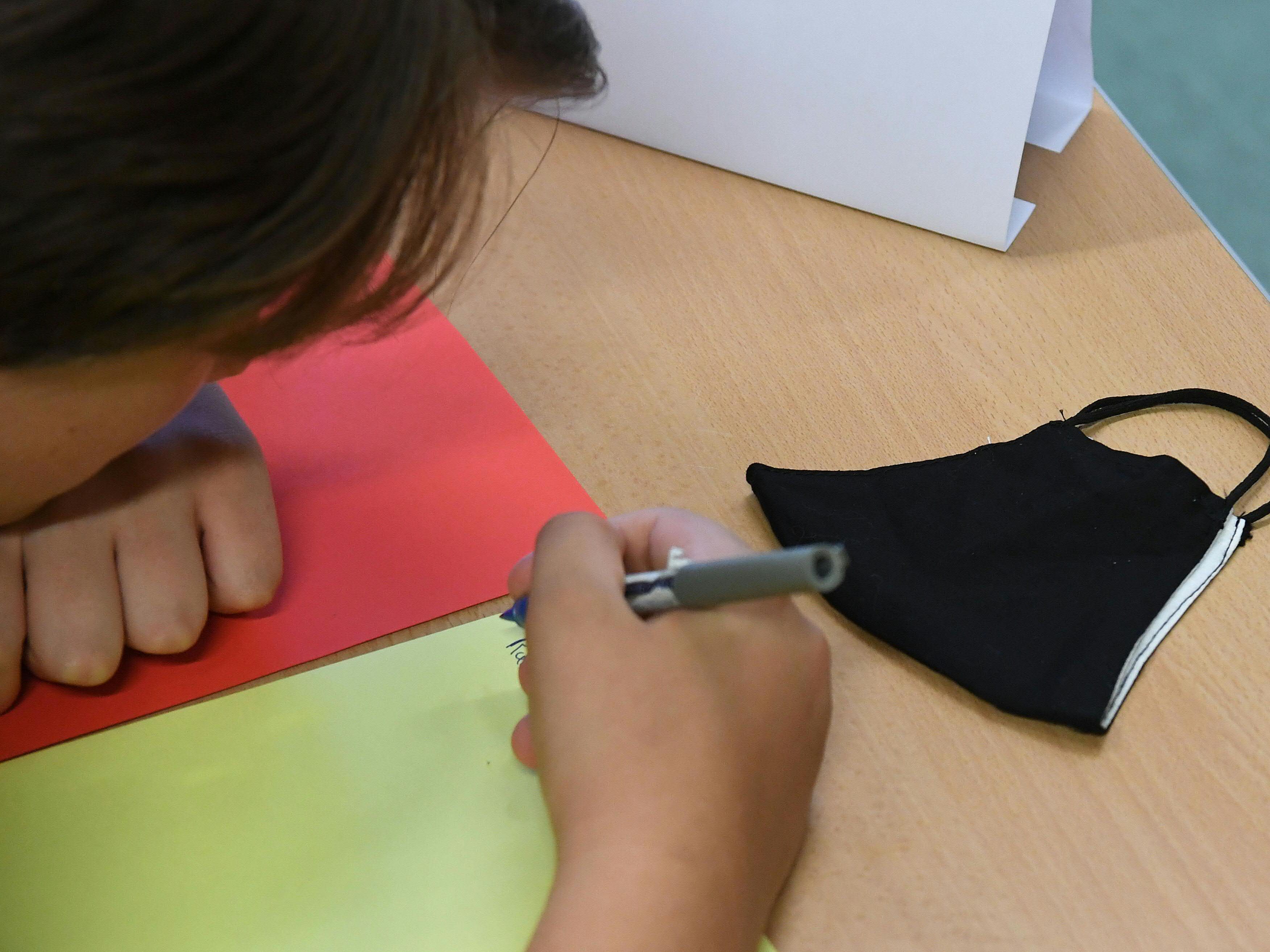 Der Montag hat das Aus für die Maskenpflicht am Sitzplatz an den übrigen Schulen im Gepäck Der Montag hat das Aus für die Maskenpflicht am Sitzplatz an den übrigen Schulen im Gepäck