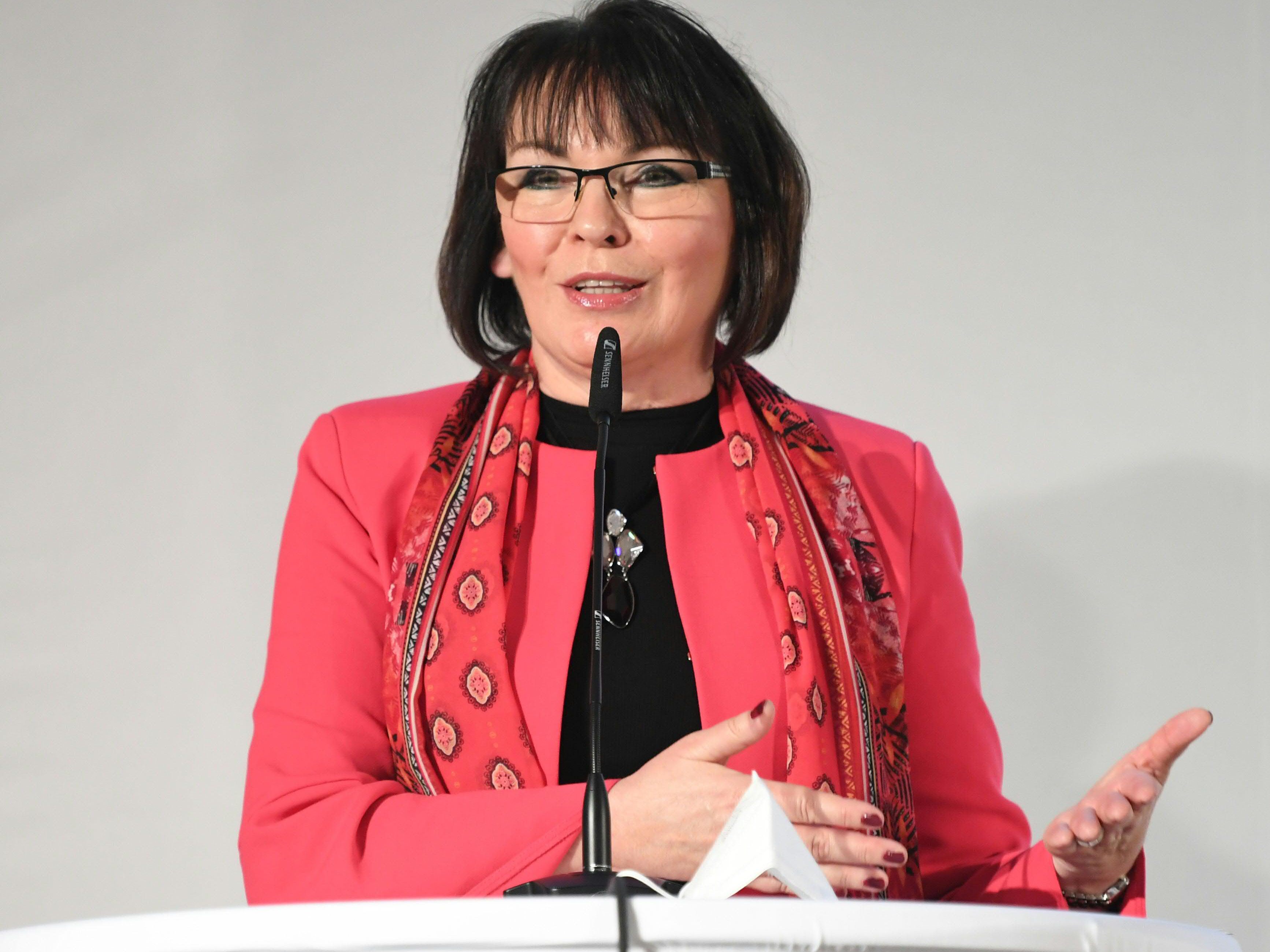 Isabella Zins erwartet mehr Krankenstände von Schülern. Isabella Zins erwartet mehr Krankenstände von Schülern.