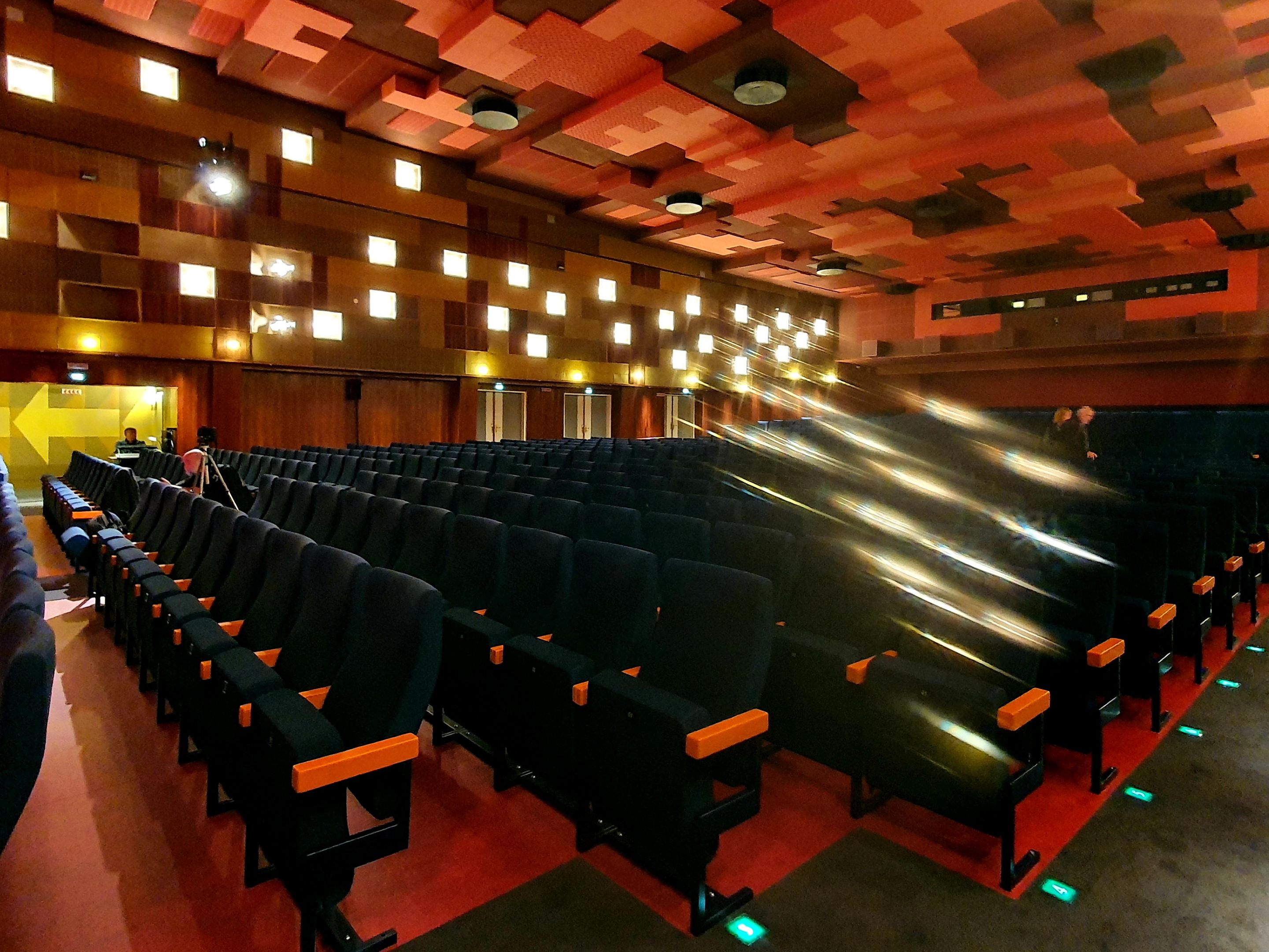 Der Filmfonds Wien hat im Bereich Kinofilm Herstellungsförderungen in der Höhe von knapp 2,6 Millionen Euro an zwölf Projekte ausgeschüttet. Der Filmfonds Wien hat im Bereich Kinofilm Herstellungsförderungen in der Höhe von knapp 2,6 Millionen Euro an zwölf Projekte ausgeschüttet.