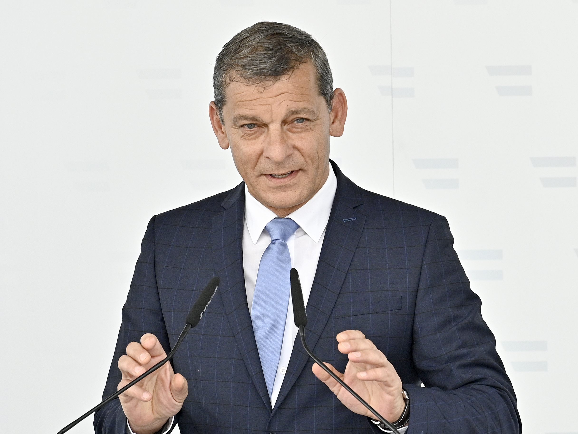 Helmut Tomac, Generalsekretär im Innenministerium berichtete am Mittwoch über Details zur Reform des Innenministeriums. Helmut Tomac, Generalsekretär im Innenministerium berichtete am Mittwoch über Details zur Reform des Innenministeriums.