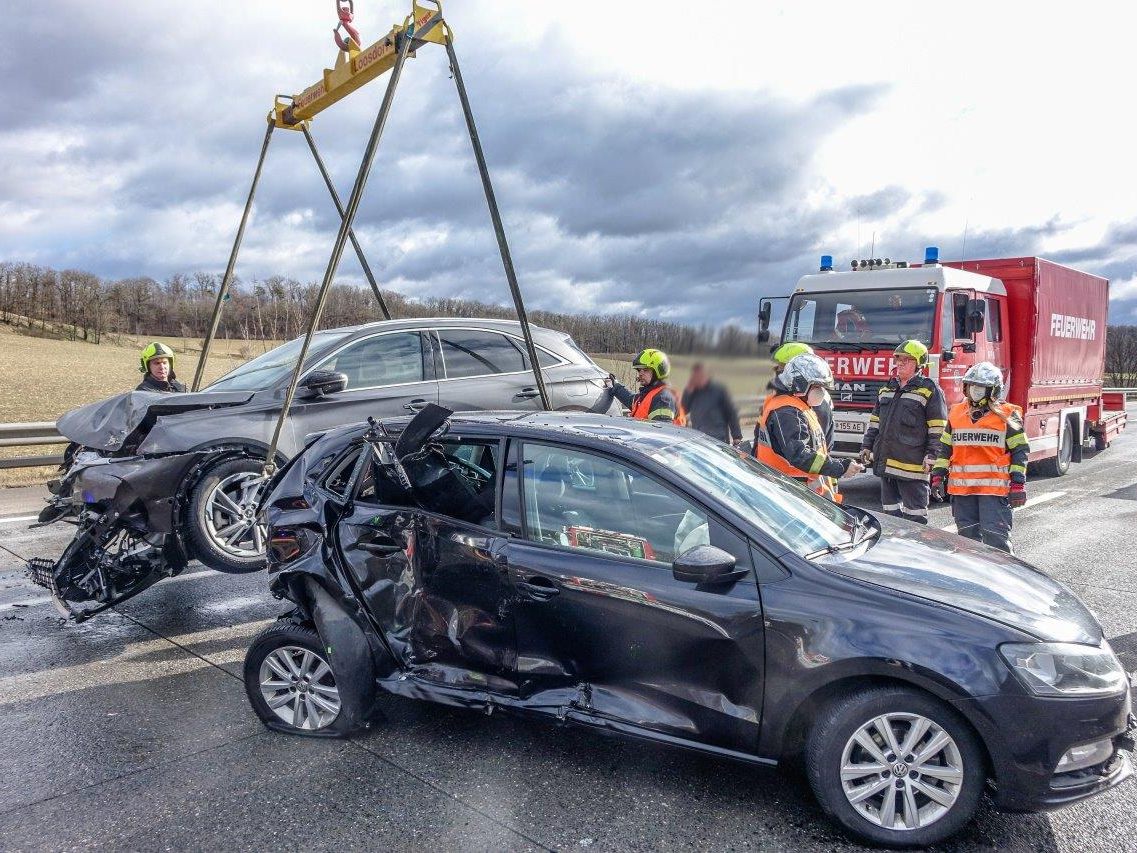 Unfälle auf der A1 forderten drei Verletzte.