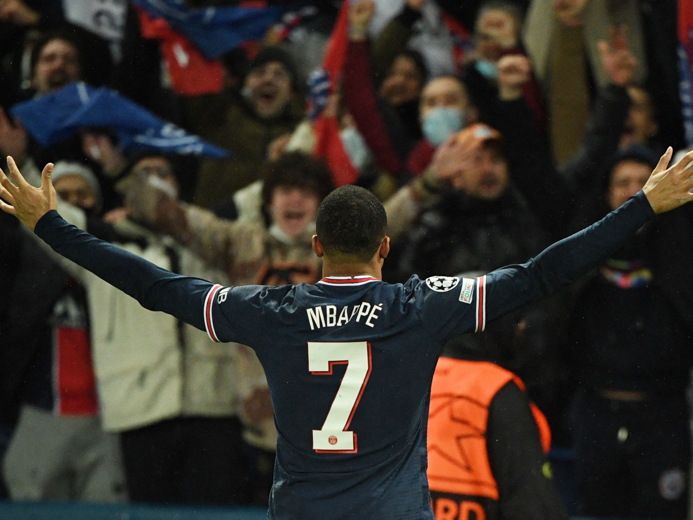 Mbappé sicherte PSG mit seinem späten Treffer den verdienten Sieg. Mbappé sicherte PSG mit seinem späten Treffer den verdienten Sieg.