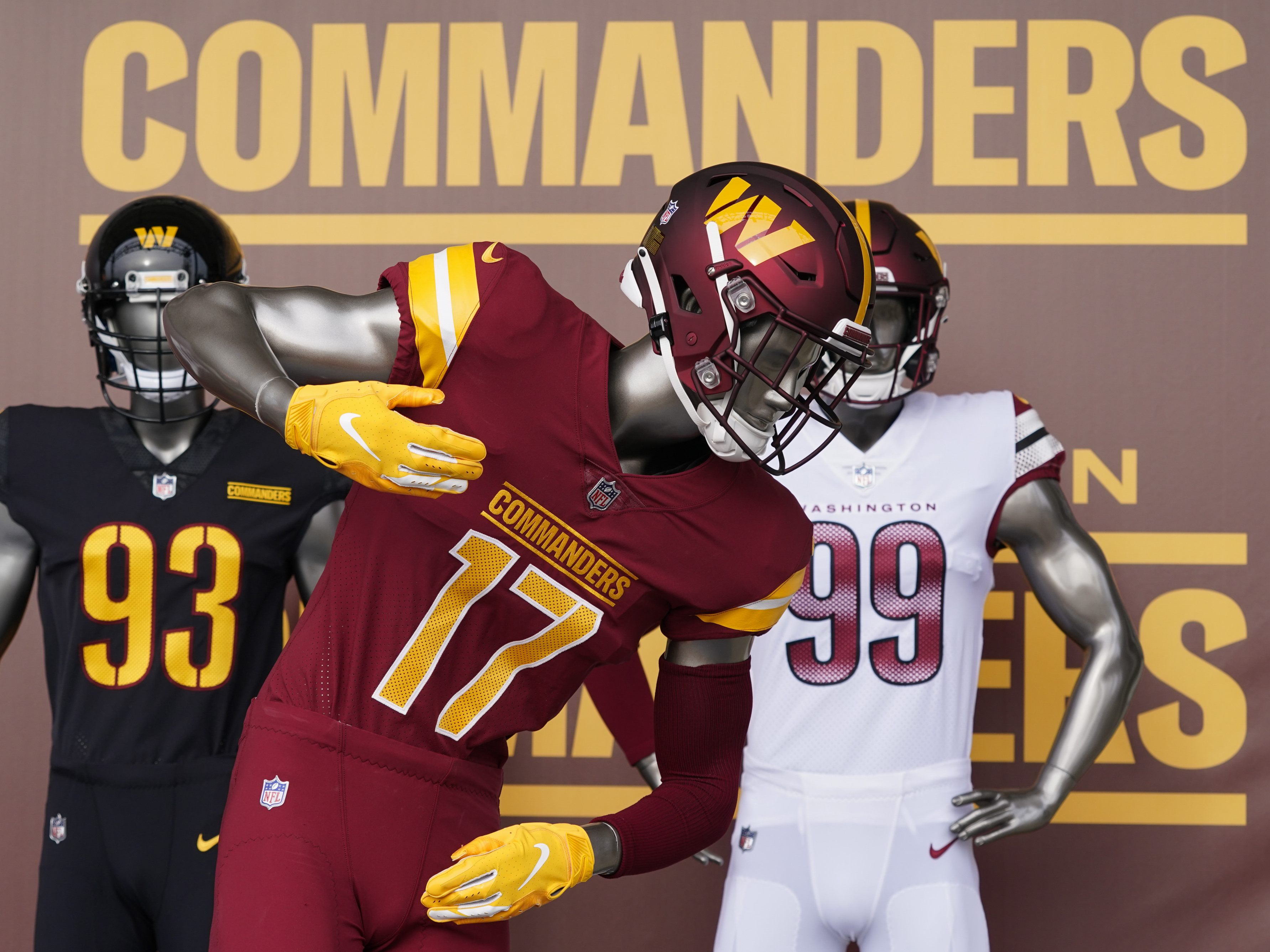 Das NFL-Football Team aus Washington heißt statt "Redskins" jetzt "Commanders".