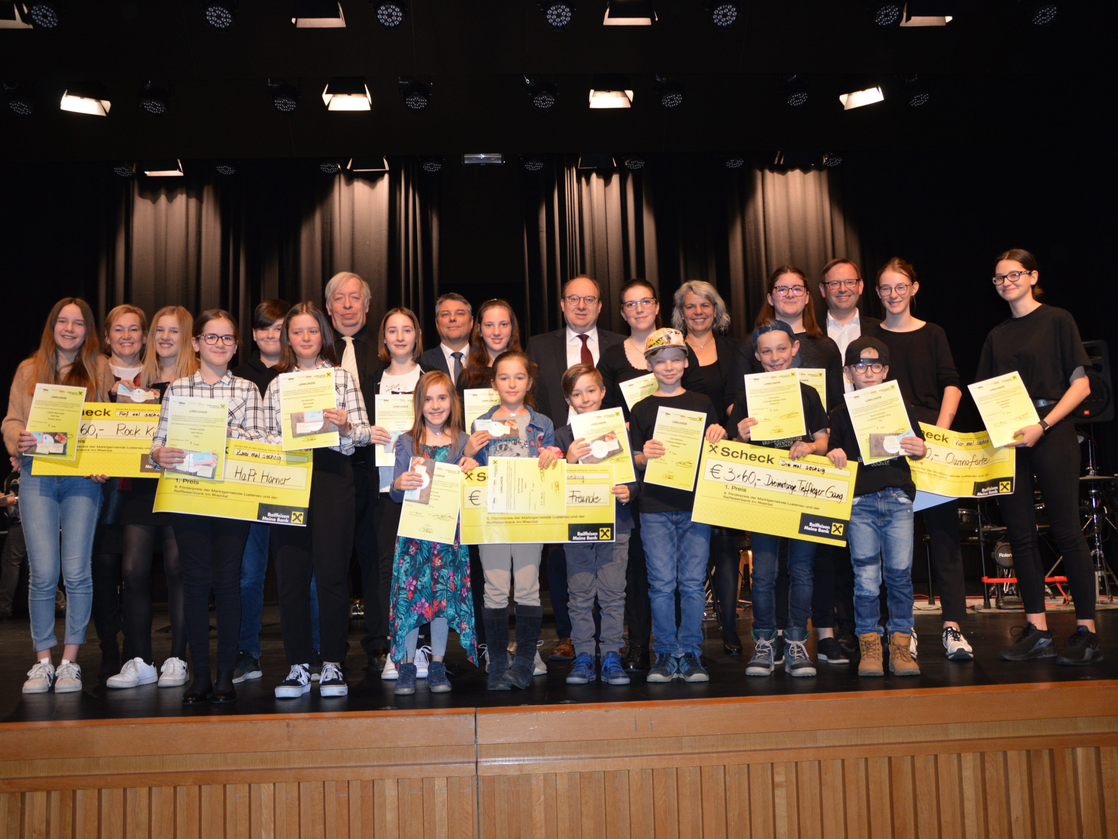 Zum elften Mal winkt der Förderpreis für engagierte Schülerinnen und Schüler Zum elften Mal winkt der Förderpreis für engagierte Schülerinnen und Schüler