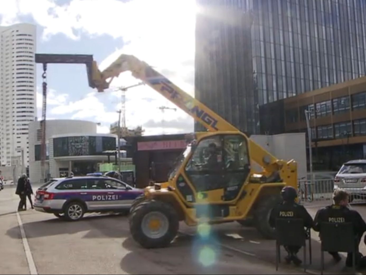 In Wien-Donaustadt läuft der Dreh zum Netflix-Hit "Tyler Rake - Extraction 2".