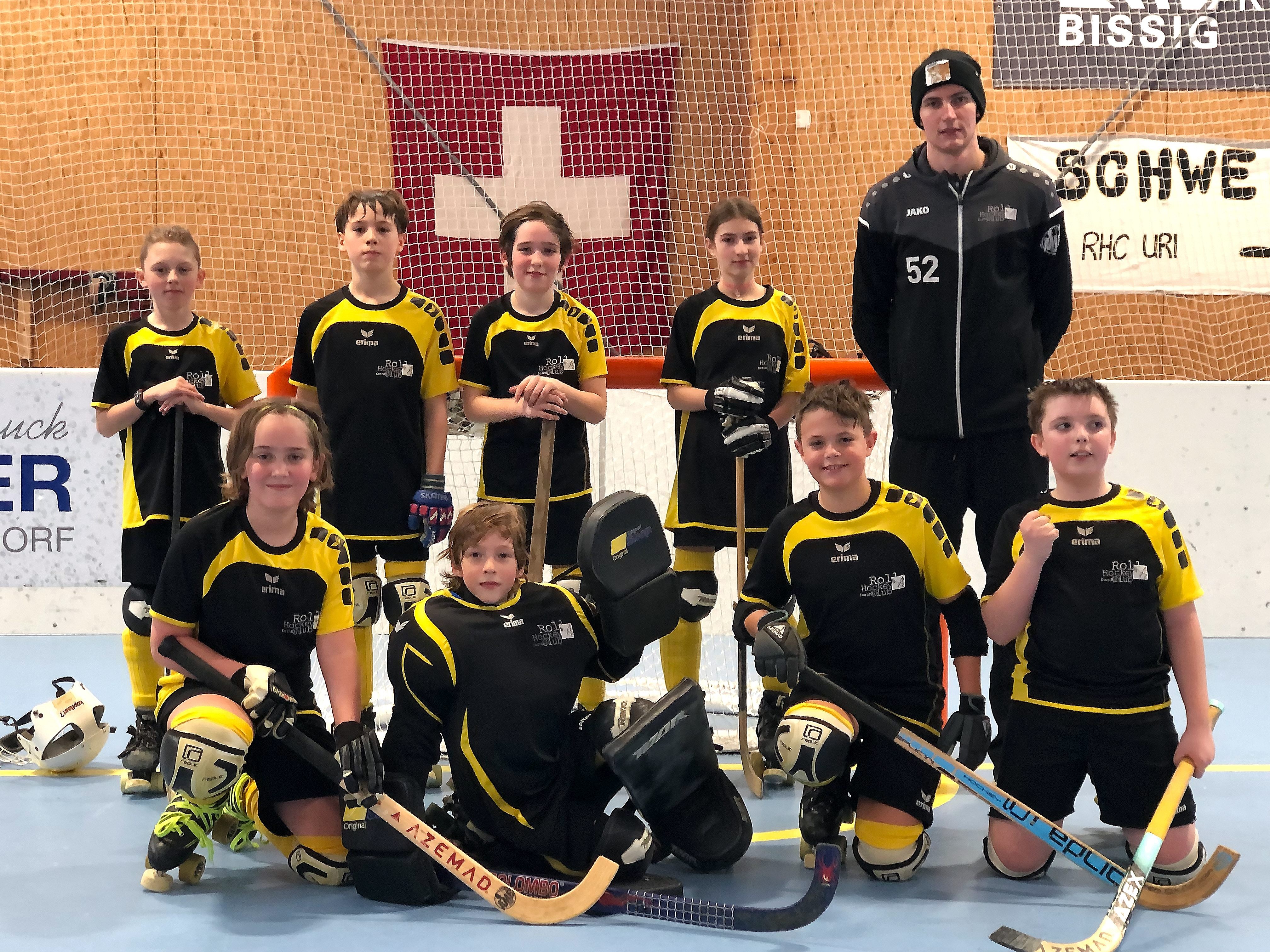 Das U13-Team vom RHC Dornbirn beeindruckt mit top Leistungen und führt verdient (gemeinsam mit Uri) die Meisterschaft an. Das U13-Team vom RHC Dornbirn beeindruckt mit top Leistungen und führt verdient (gemeinsam mit Uri) die Meisterschaft an.